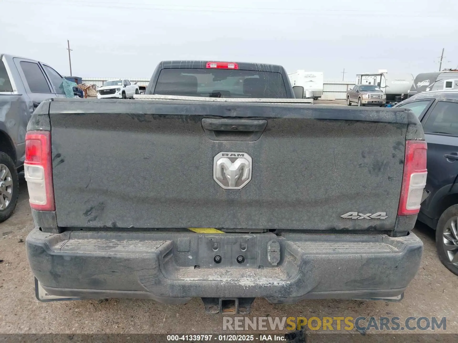 15 Photograph of a damaged car 3C63RRGL2NG357665 RAM 3500 2022