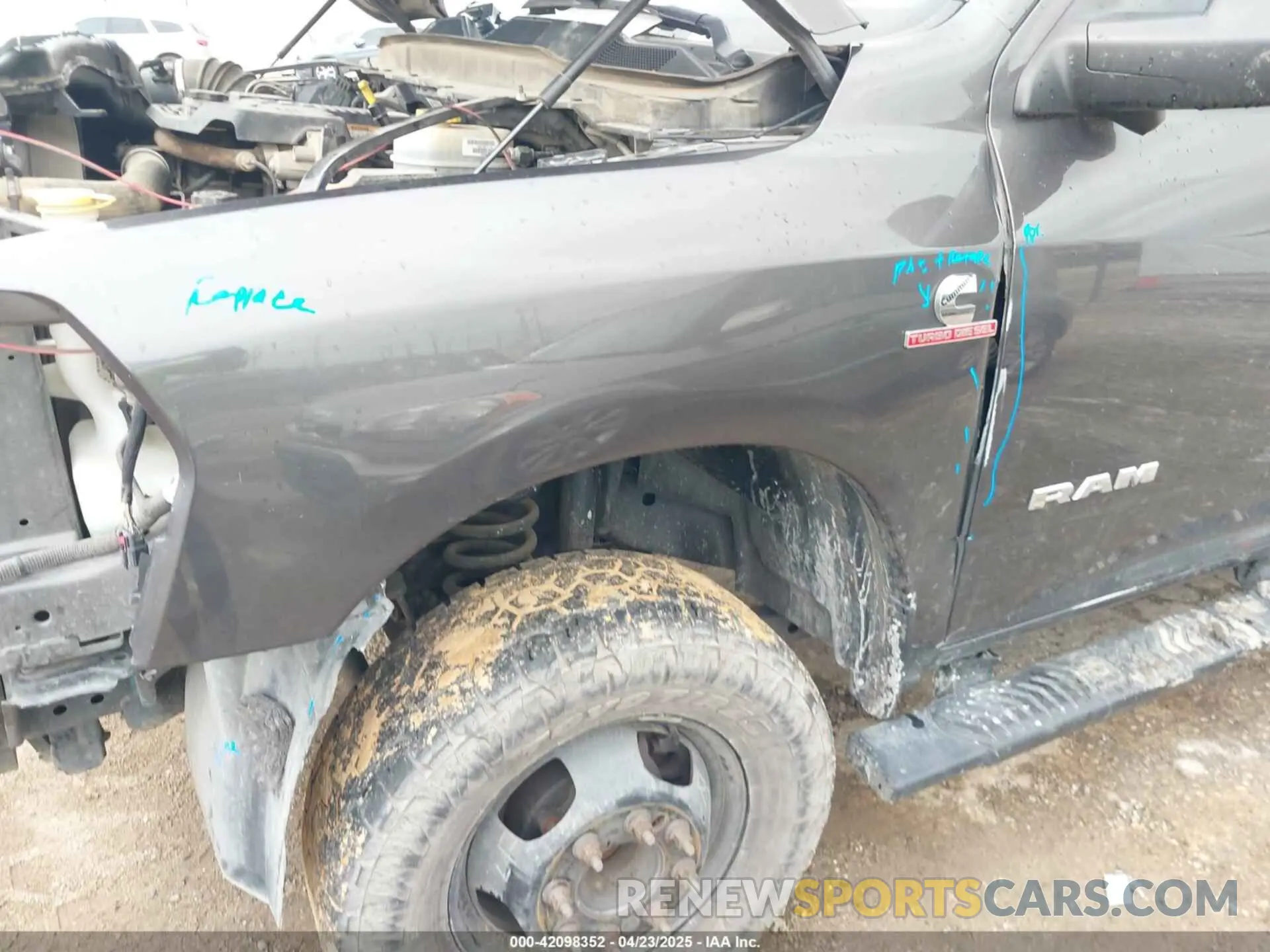 17 Photograph of a damaged car 3C63RRGL3NG177594 RAM 3500 2022