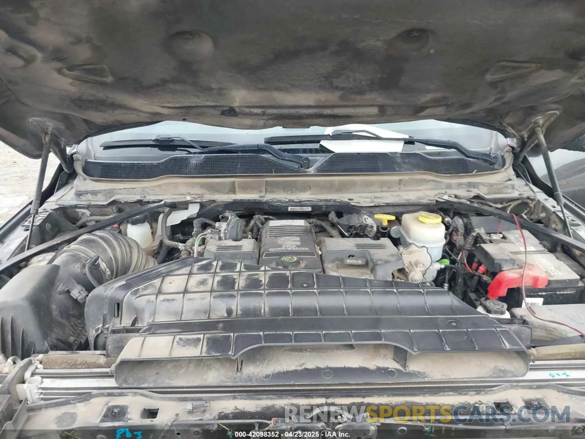 9 Photograph of a damaged car 3C63RRGL3NG177594 RAM 3500 2022