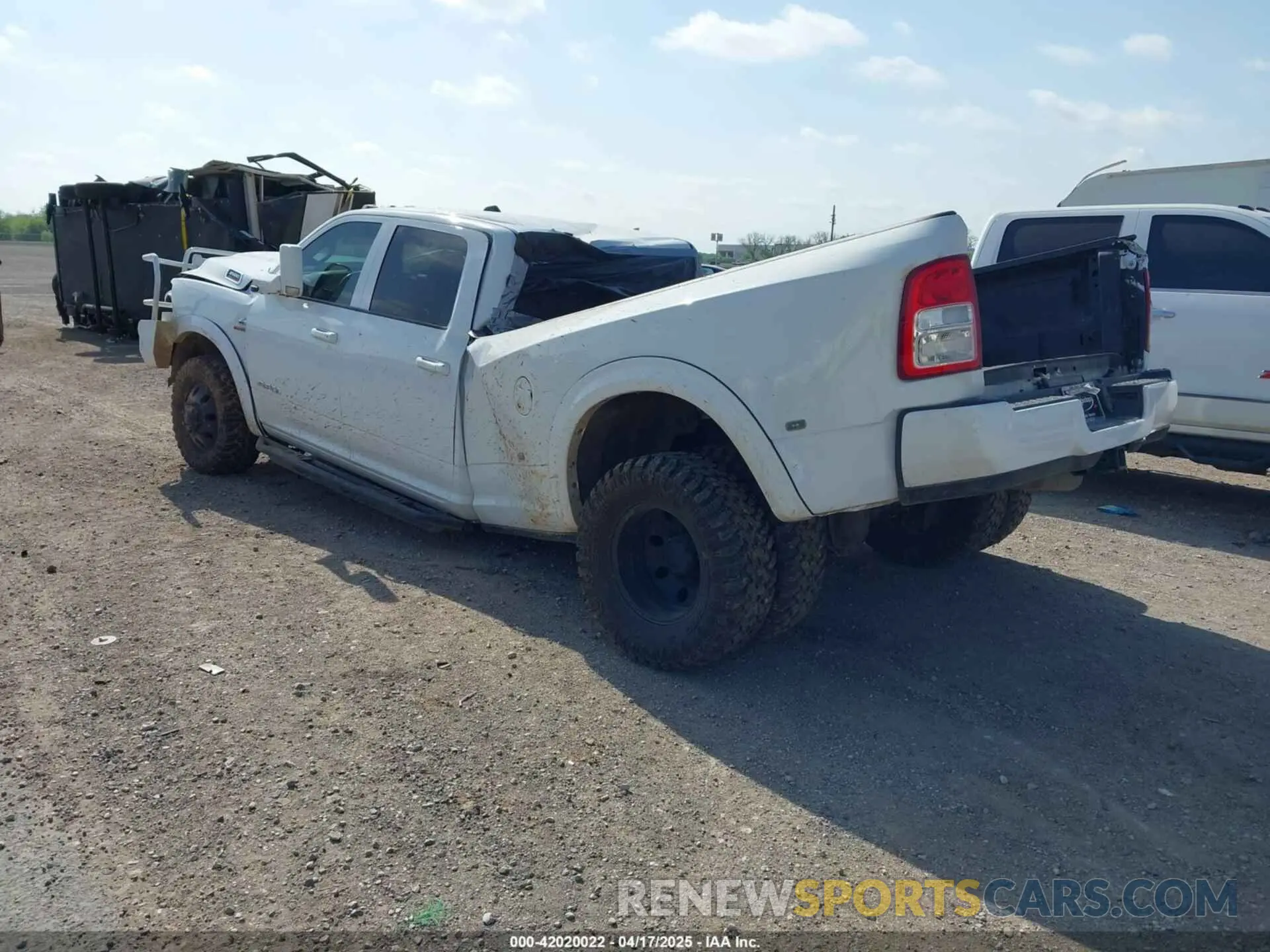 3 Photograph of a damaged car 3C63RRGL5NG342187 RAM 3500 2022