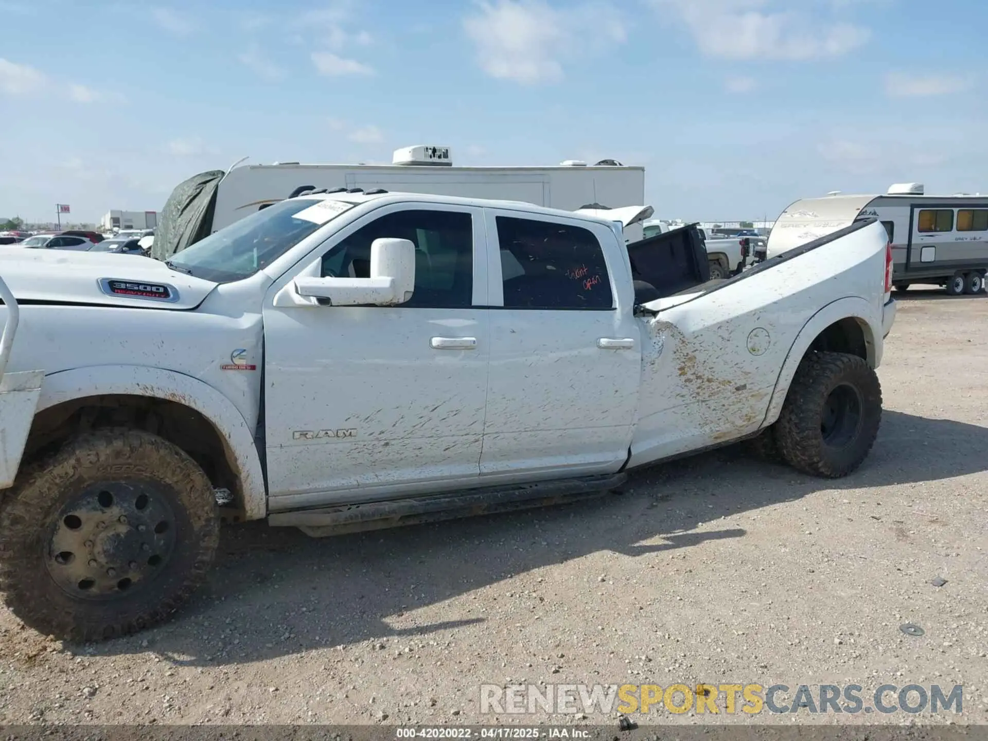 6 Photograph of a damaged car 3C63RRGL5NG342187 RAM 3500 2022