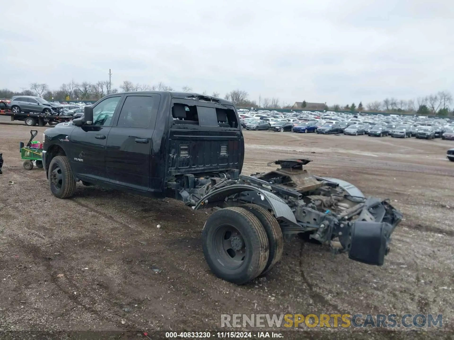 3 Photograph of a damaged car 3C63RRGL9NG347912 RAM 3500 2022