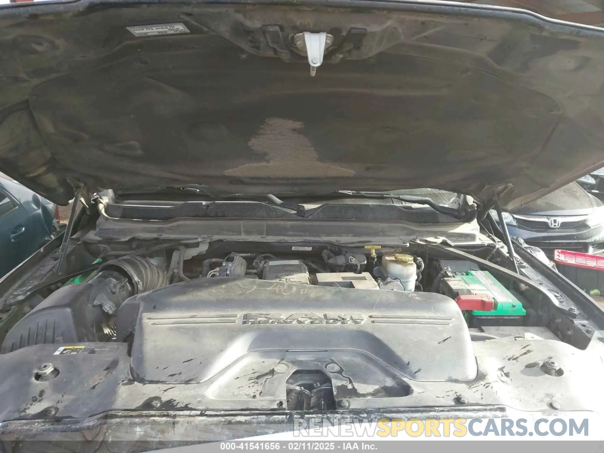 9 Photograph of a damaged car 3C63RRHL1NG189189 RAM 3500 2022