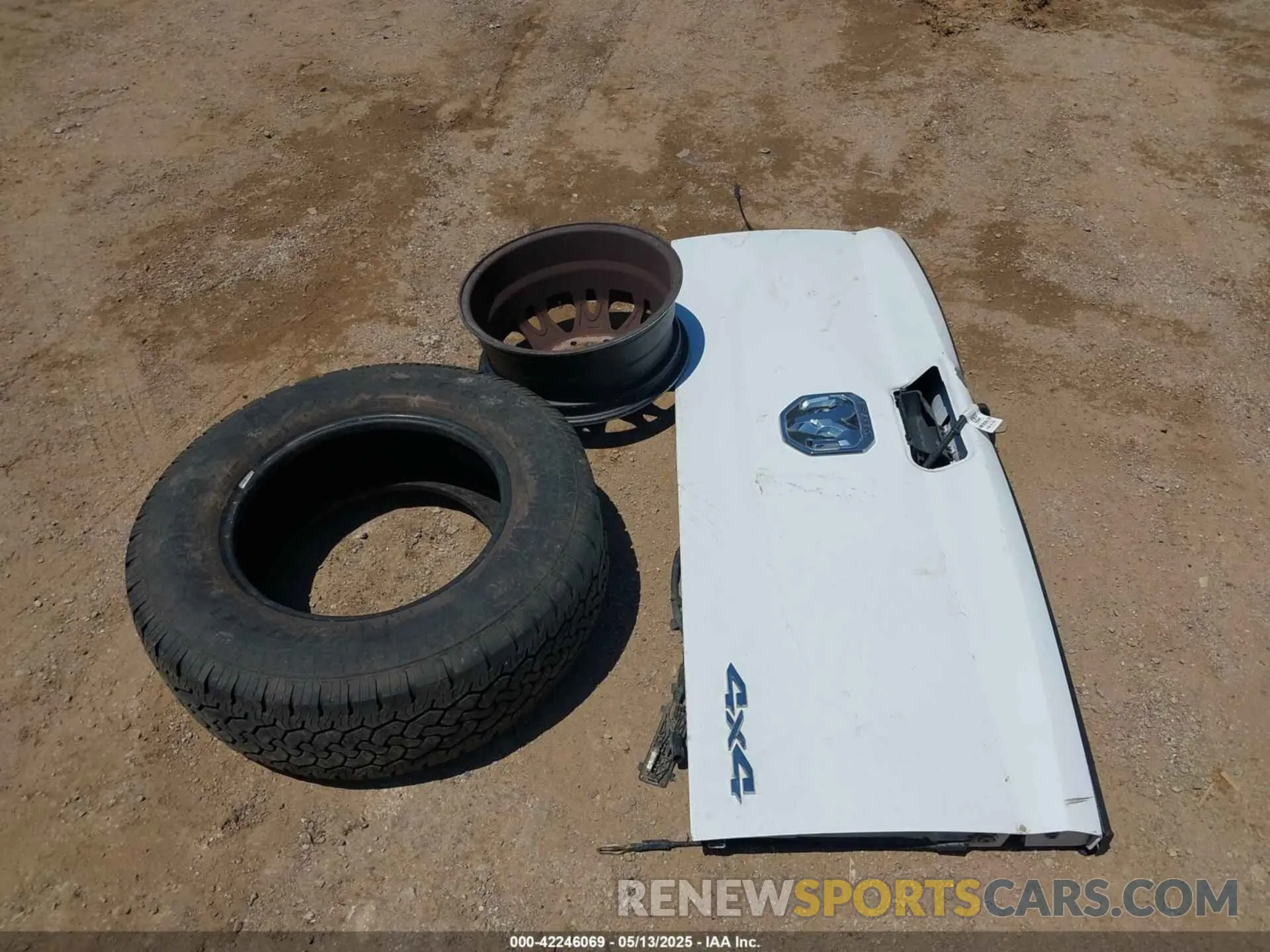12 Photograph of a damaged car 3C63RRHL7NG239125 RAM 3500 2022