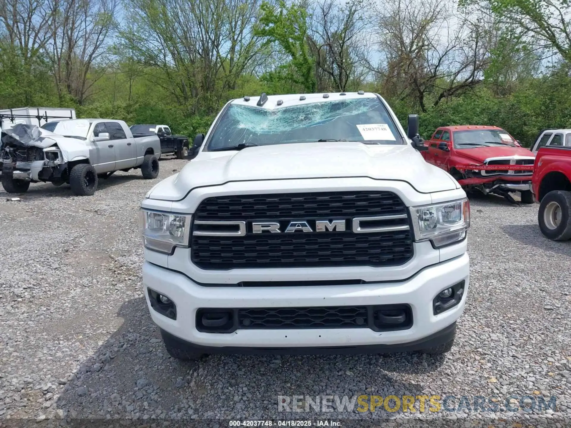 12 Photograph of a damaged car 3C63RRHL8NG164595 RAM 3500 2022