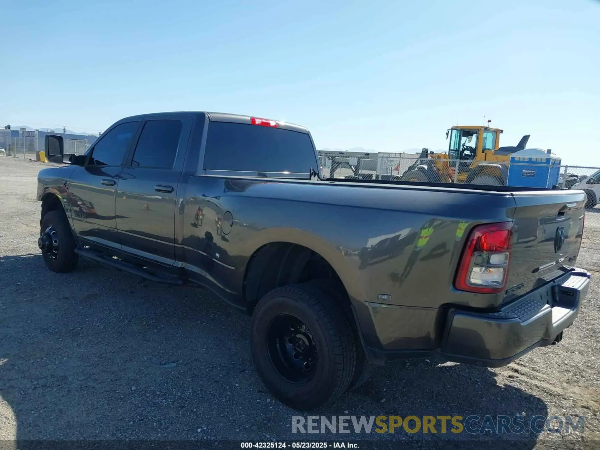 3 Photograph of a damaged car 3C63RRHLXNG216048 RAM 3500 2022