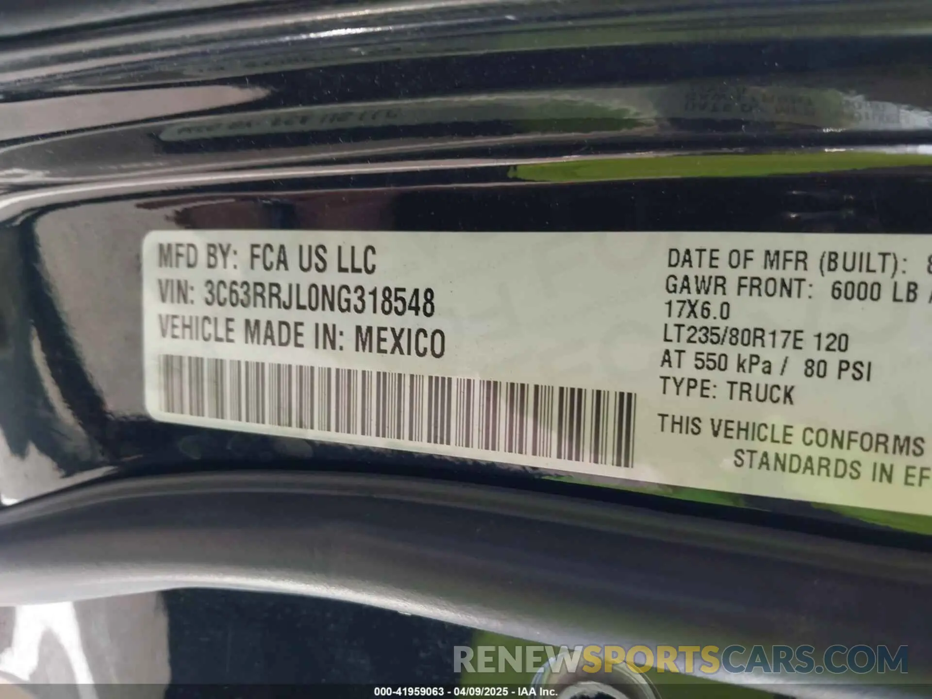 8 Photograph of a damaged car 3C63RRJL0NG318548 RAM 3500 2022
