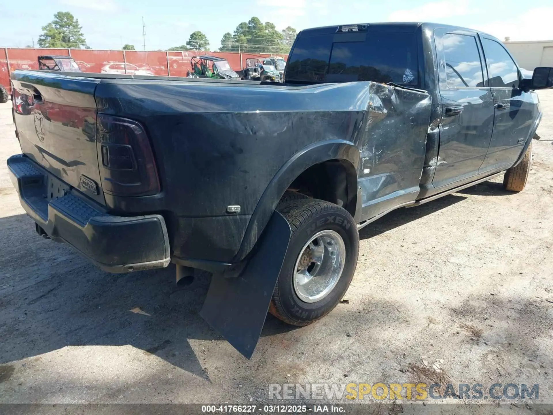 4 Photograph of a damaged car 3C63RRKL3NG217244 RAM 3500 2022