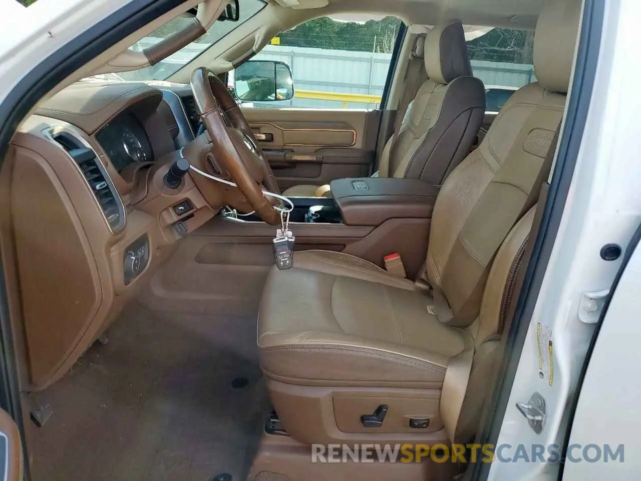 7 Photograph of a damaged car 3C63RRKL8NG398261 RAM 3500 2022
