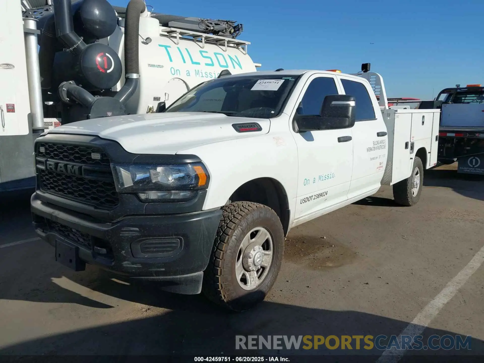 2 Photograph of a damaged car 3C63R3GJ8PG541765 RAM 3500 2023