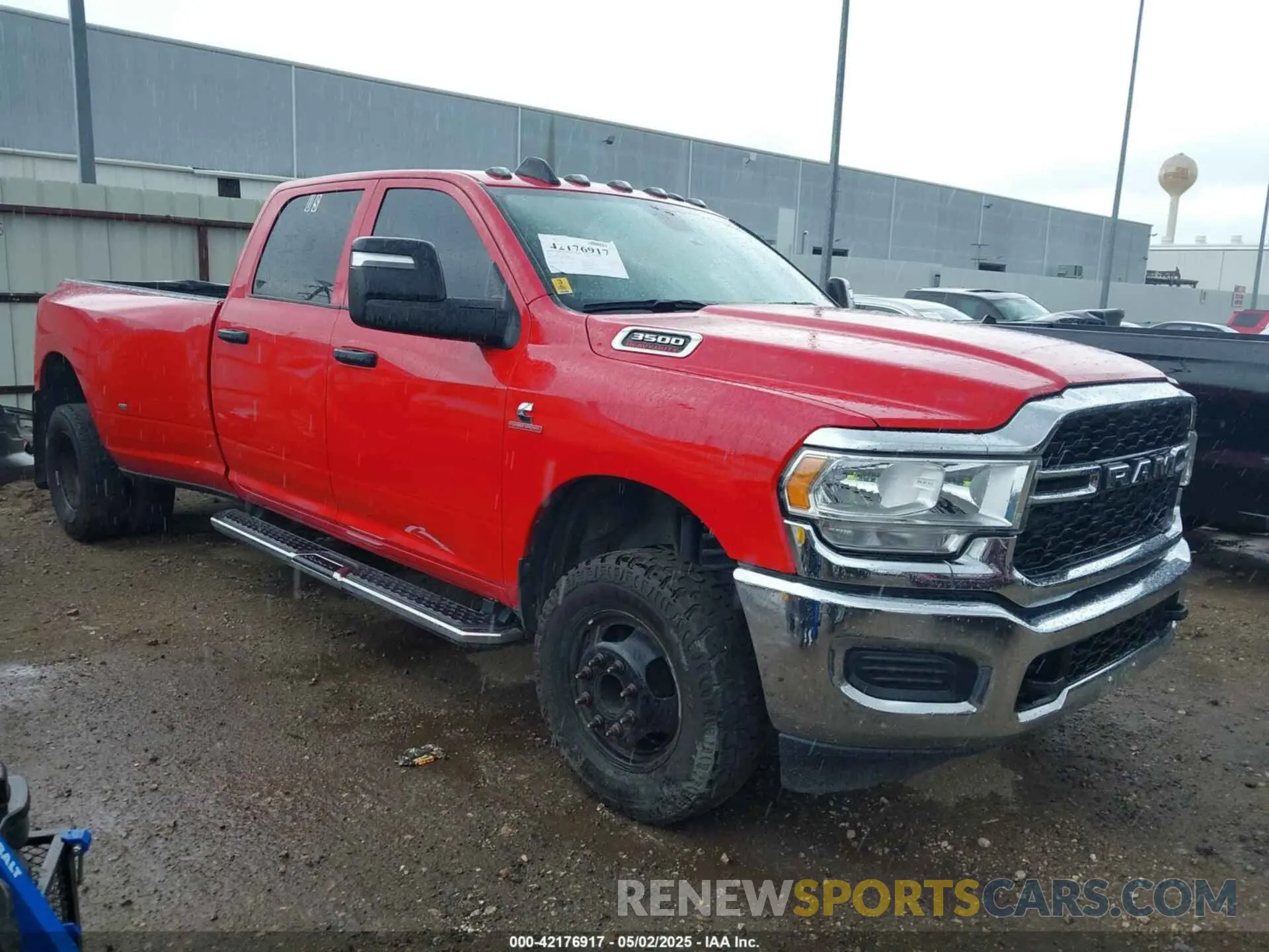 1 Photograph of a damaged car 3C63RRGL4PG630141 RAM 3500 2023