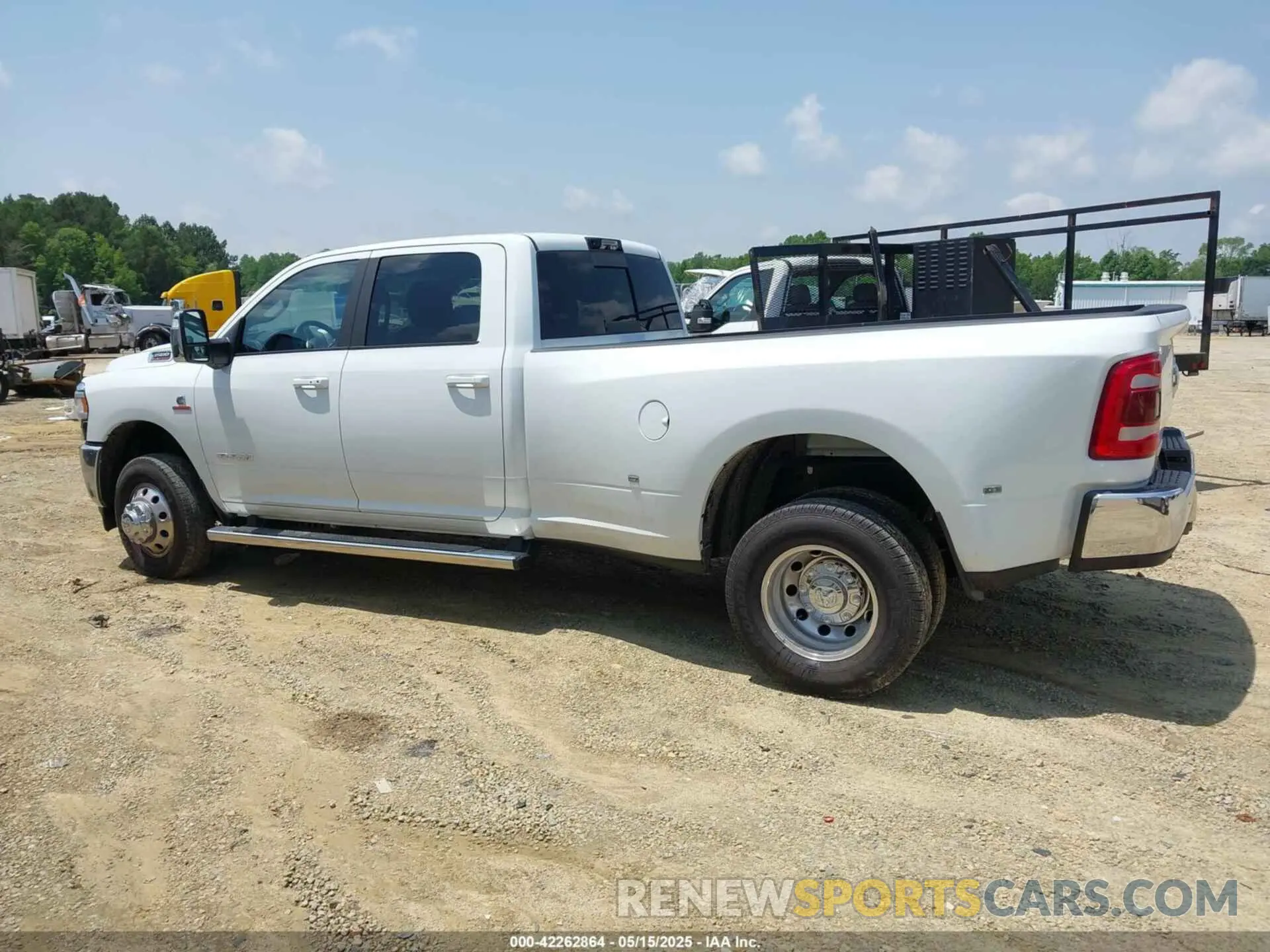 18 Photograph of a damaged car 3C63RRJL9RG362389 RAM 3500 2024