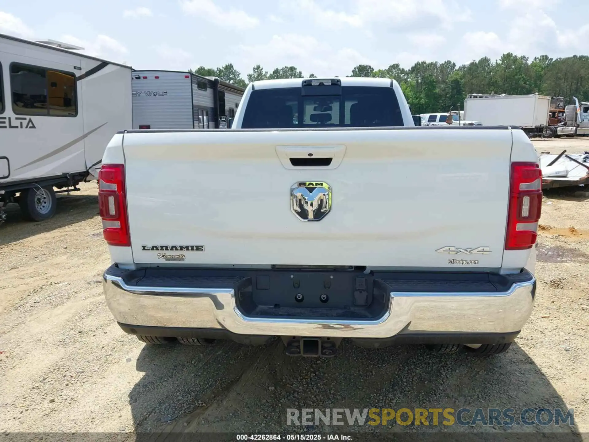 19 Photograph of a damaged car 3C63RRJL9RG362389 RAM 3500 2024