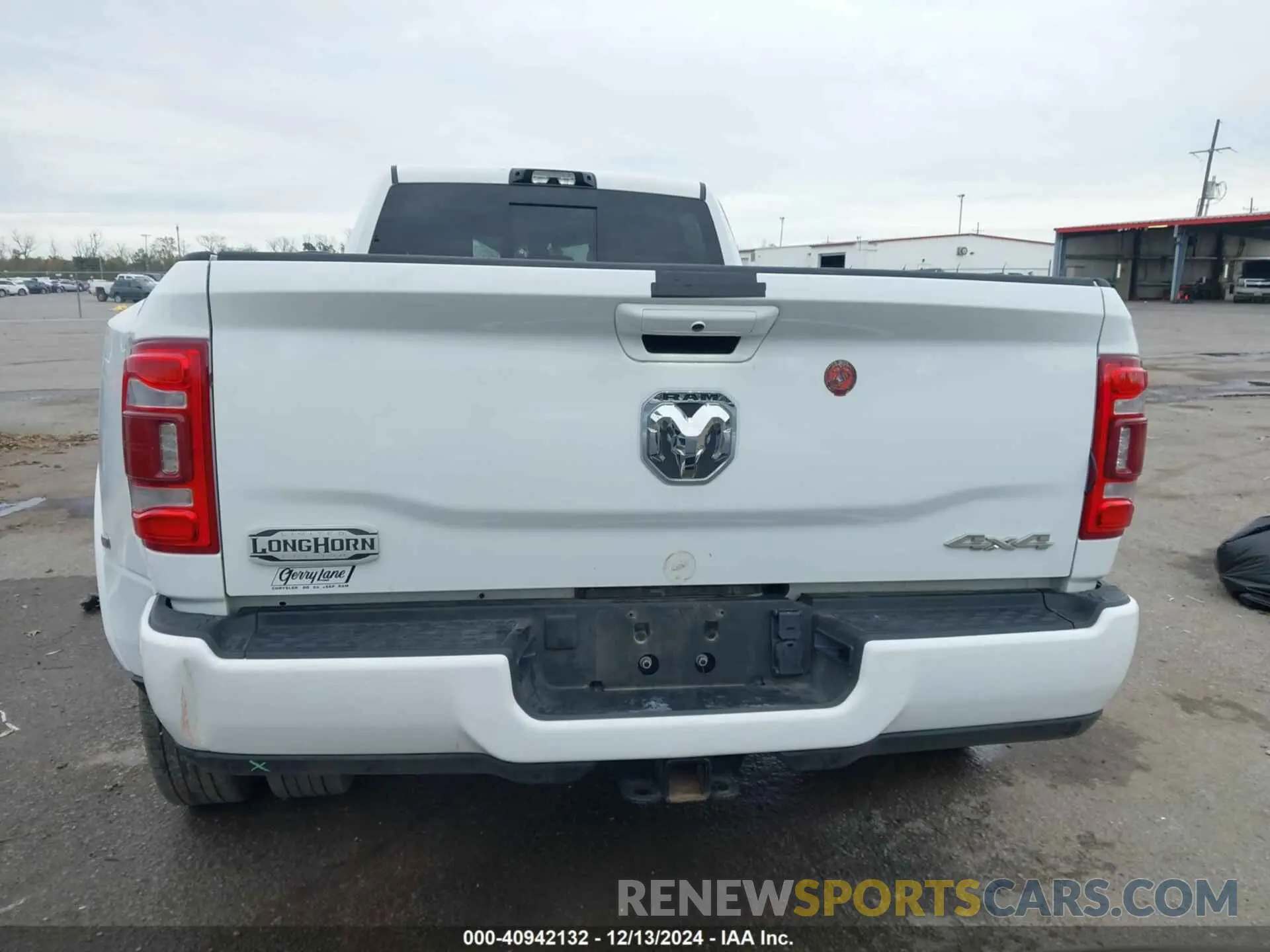 15 Photograph of a damaged car 3C63RRKLXRG210006 RAM 3500 2024