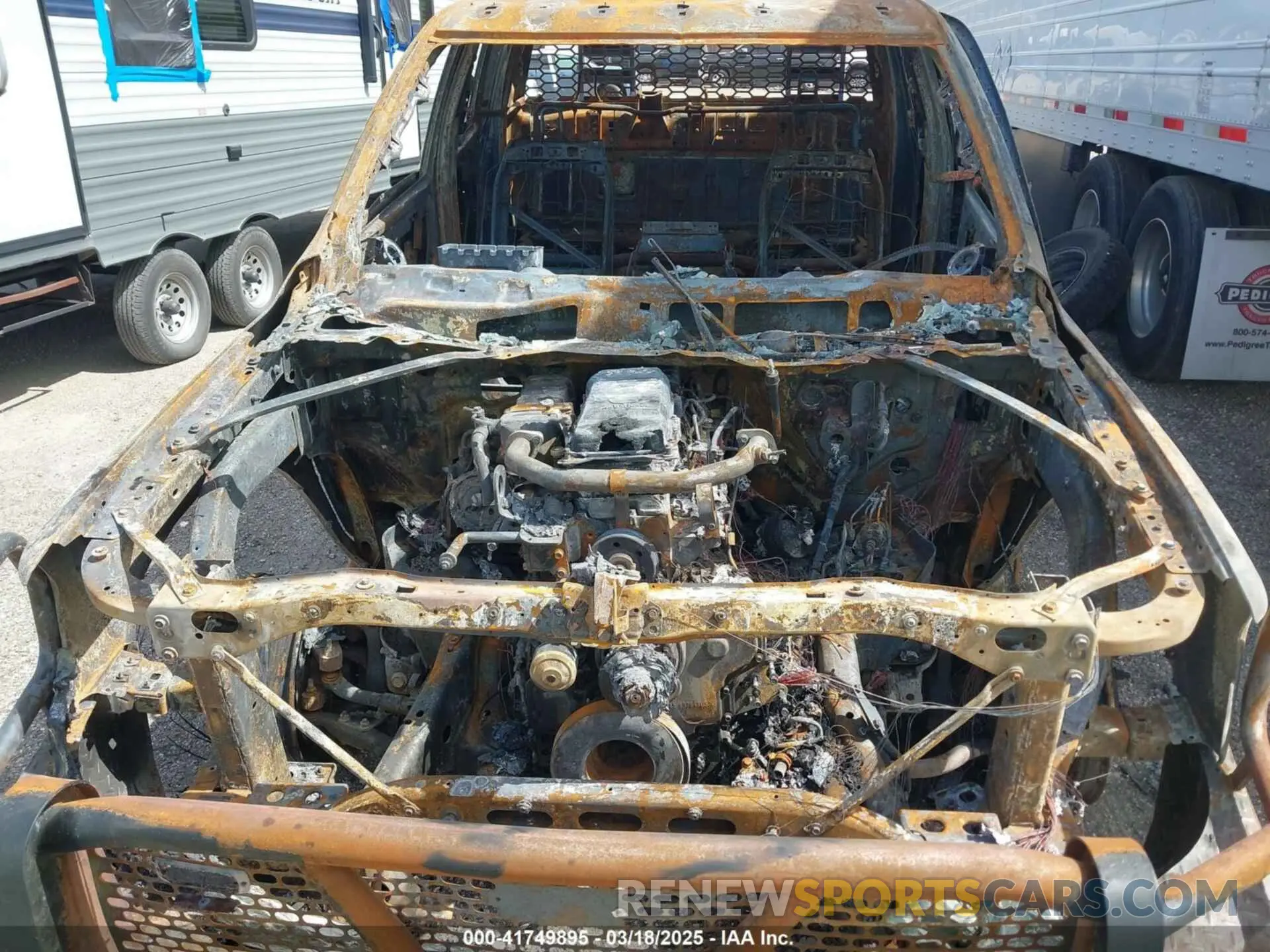 10 Фотография поврежденного автомобиля 3C7WRTCL4KG620634 RAM 3500 CHASSIS 2019