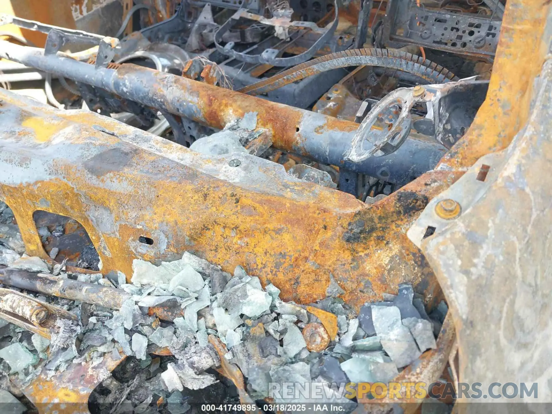 9 Фотография поврежденного автомобиля 3C7WRTCL4KG620634 RAM 3500 CHASSIS 2019