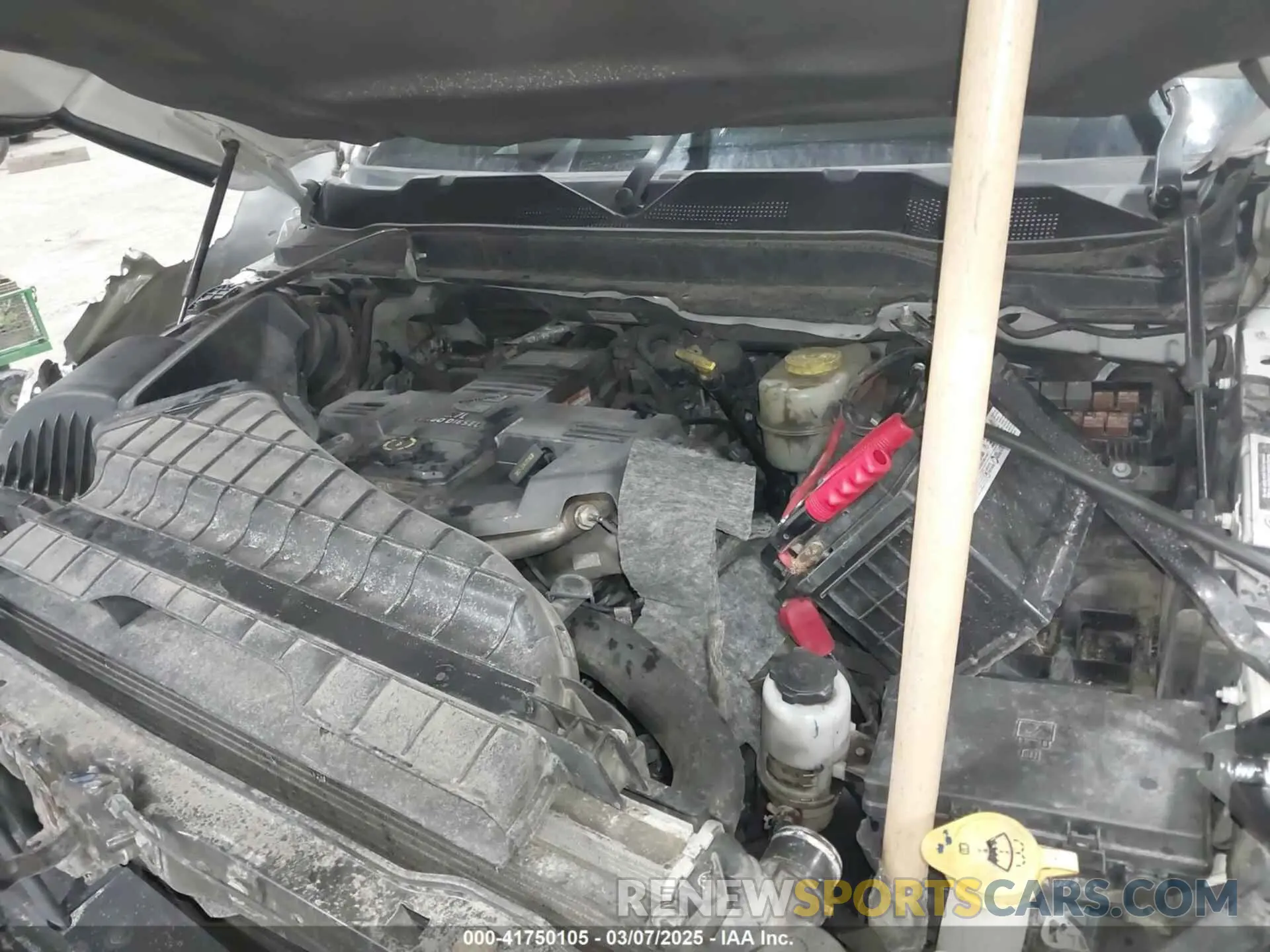 10 Photograph of a damaged car 3C7WRTCLXKG642699 RAM 3500 CHASSIS 2019