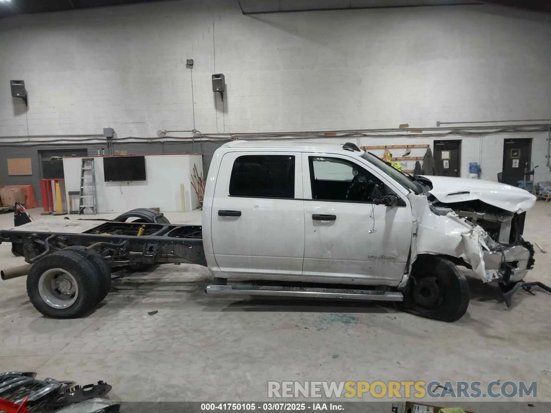 12 Photograph of a damaged car 3C7WRTCLXKG642699 RAM 3500 CHASSIS 2019