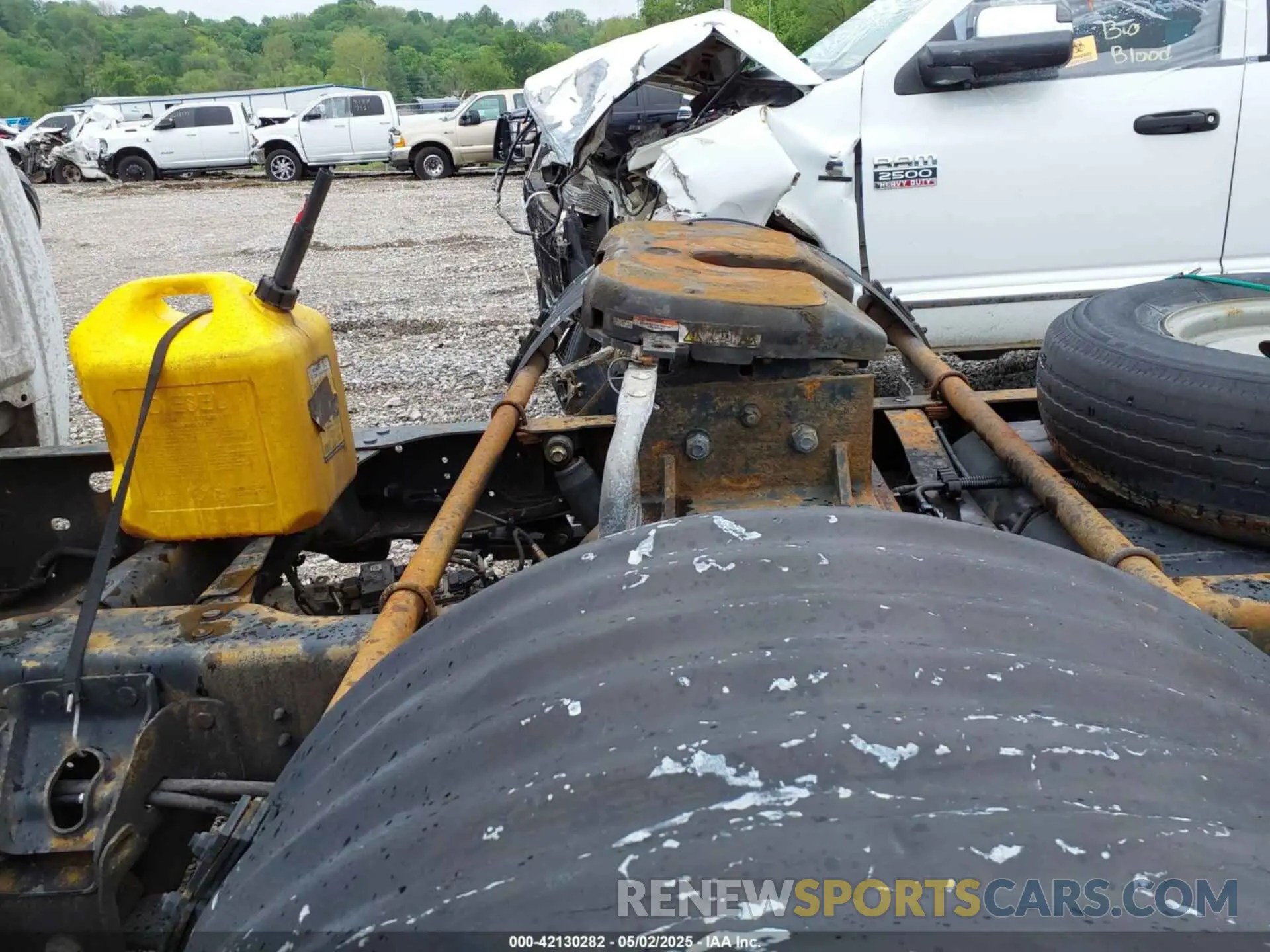 13 Photograph of a damaged car 3C7WRTAL2LG225758 RAM 3500 CHASSIS 2020