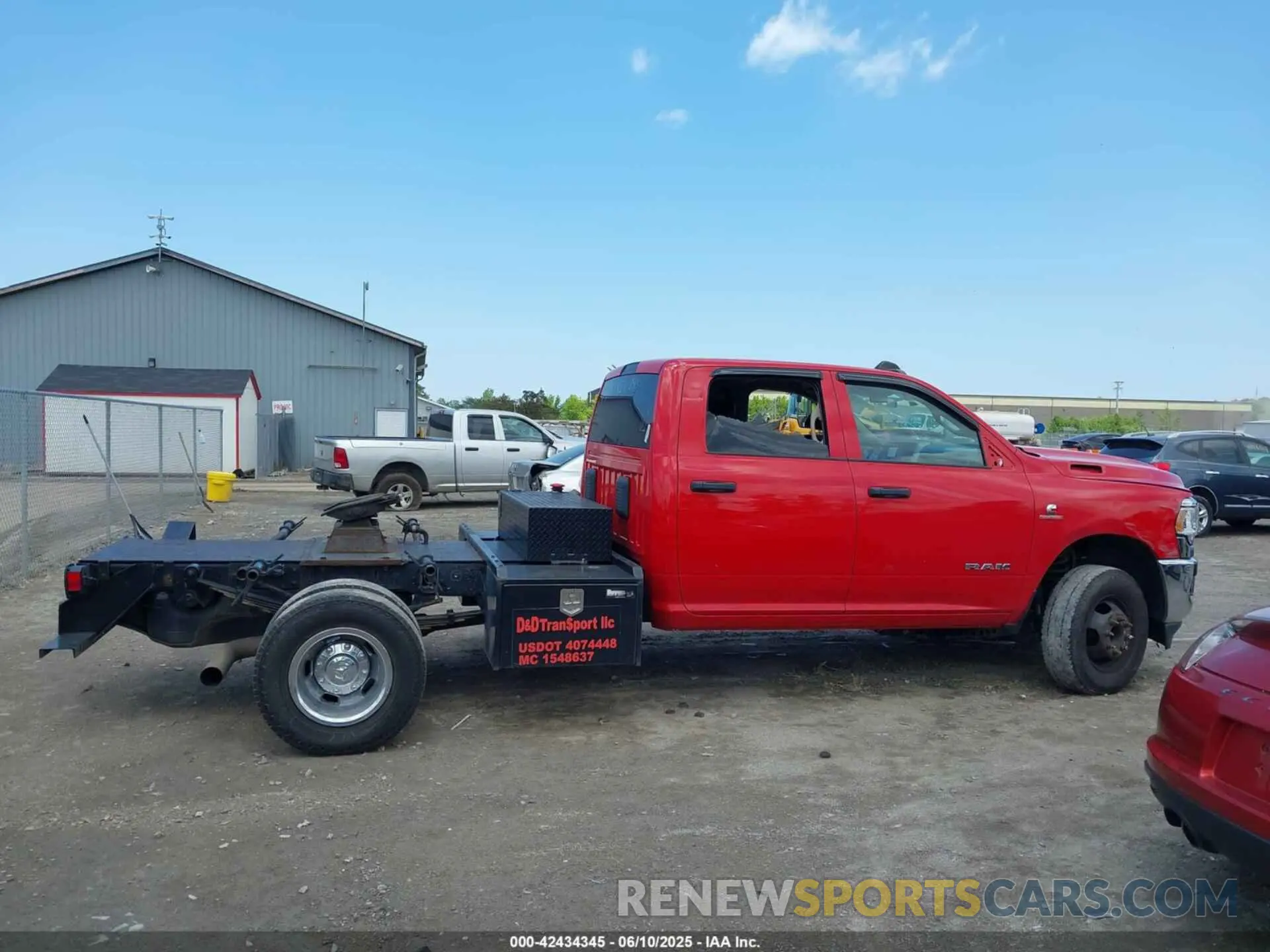 12 Фотография поврежденного автомобиля 3C7WRTCL4LG242977 RAM 3500 CHASSIS 2020