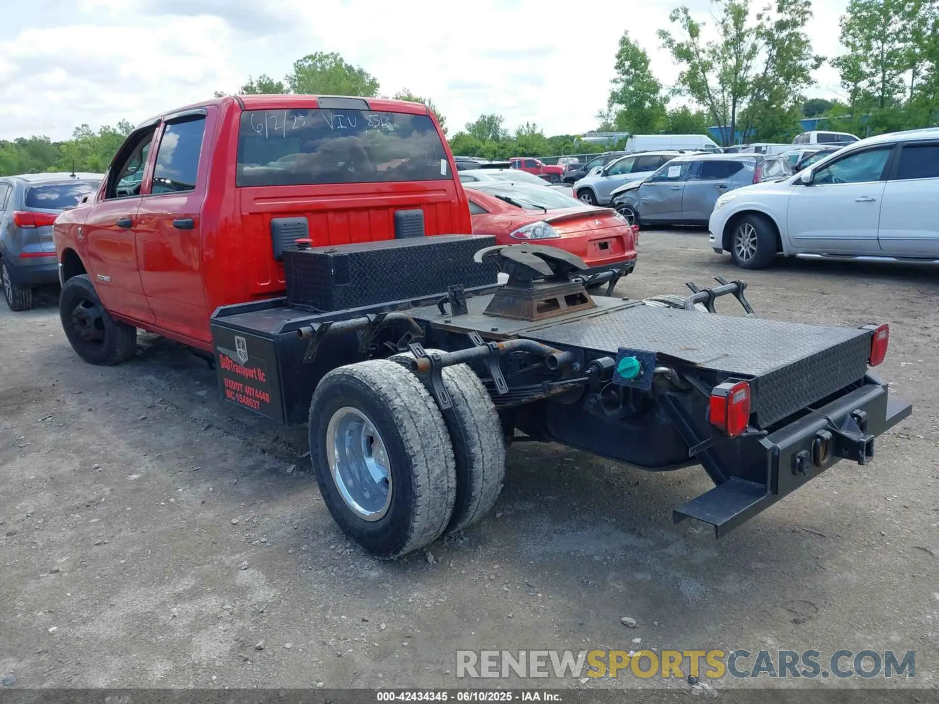 3 Фотография поврежденного автомобиля 3C7WRTCL4LG242977 RAM 3500 CHASSIS 2020