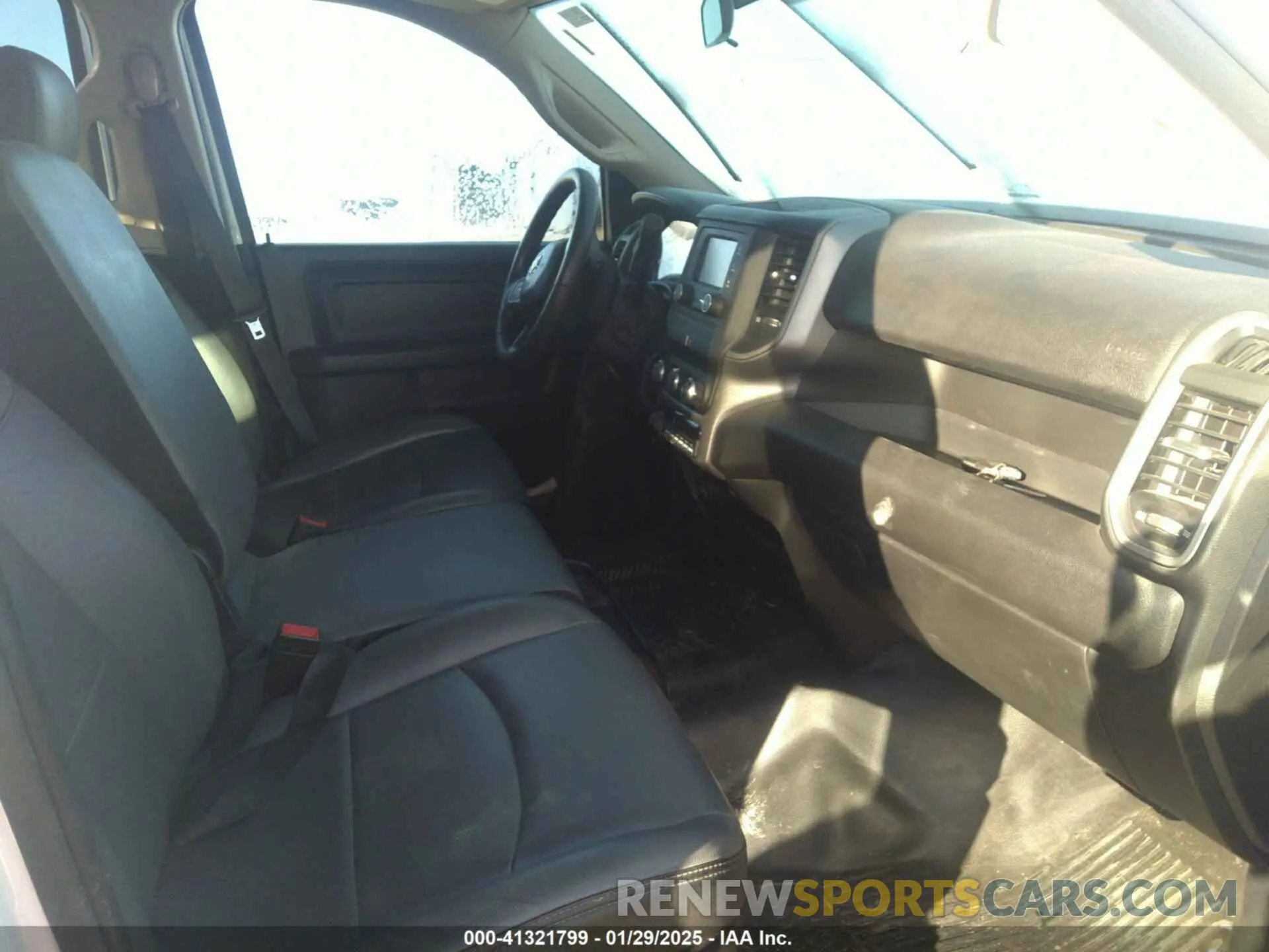 14 Фотография поврежденного автомобиля 3C7WRTCL9LG122687 RAM 3500 CHASSIS 2020