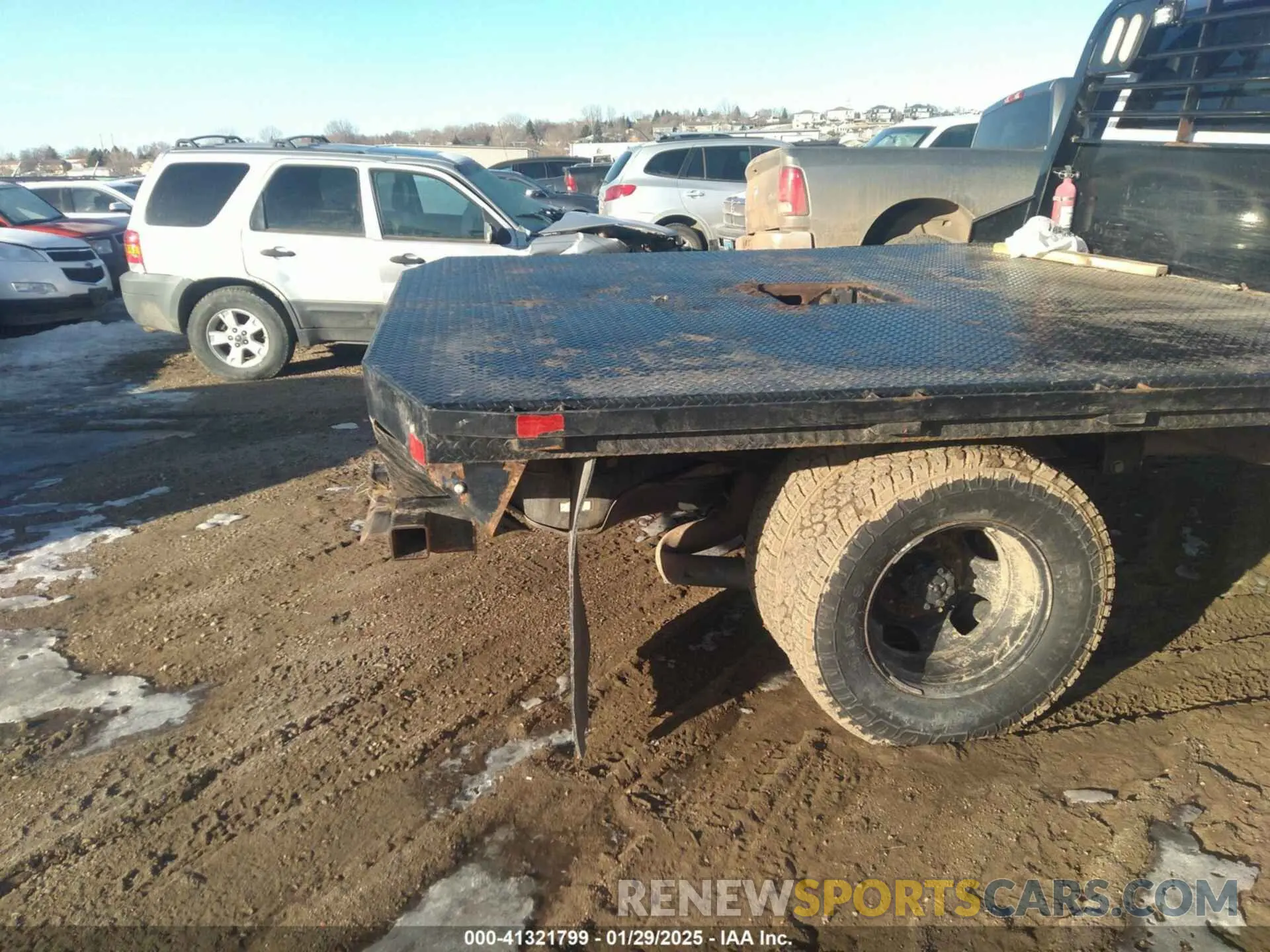 4 Фотография поврежденного автомобиля 3C7WRTCL9LG122687 RAM 3500 CHASSIS 2020