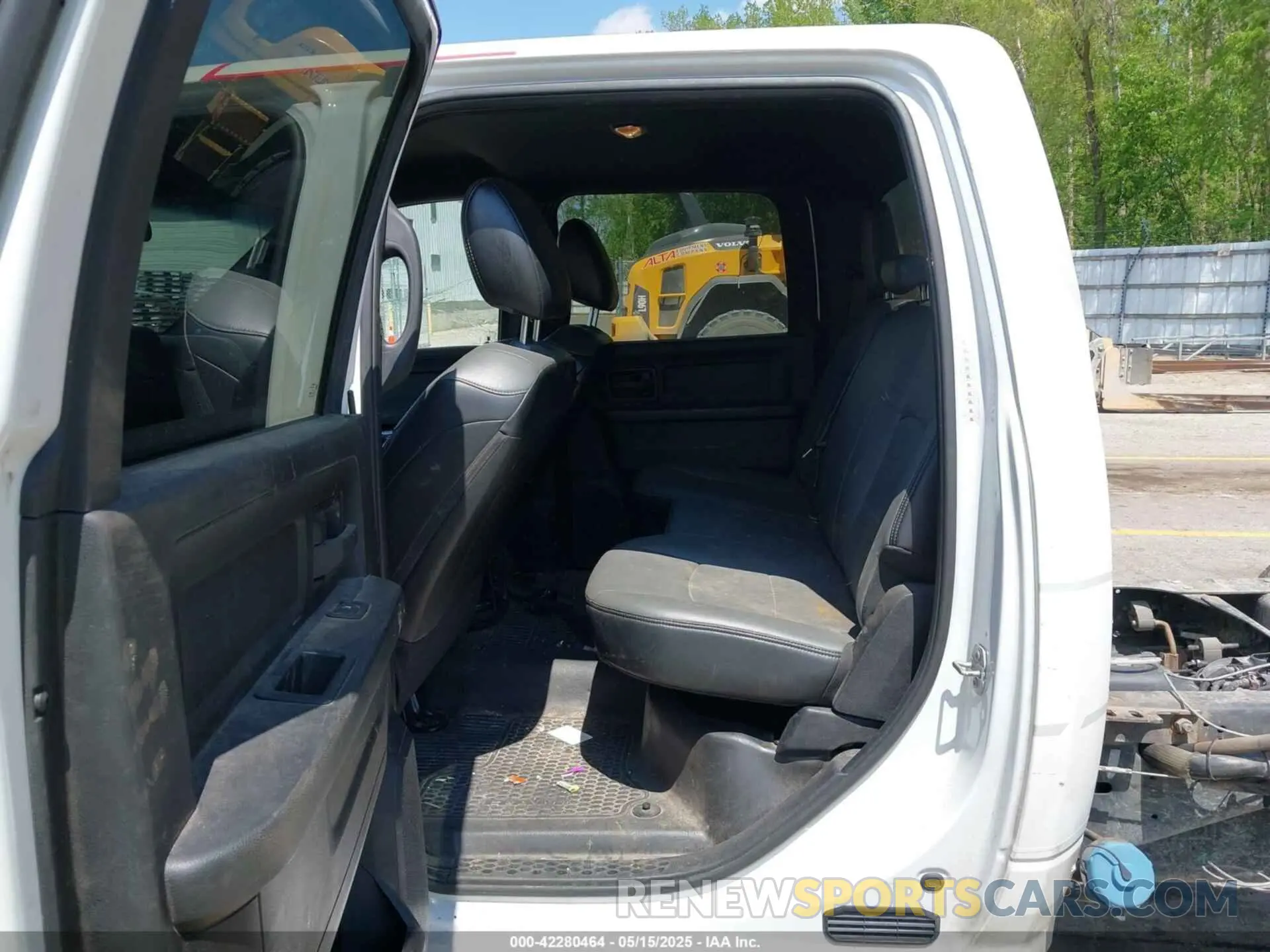 7 Фотография поврежденного автомобиля 3C7WRTCL8MG644549 RAM 3500 CHASSIS 2021