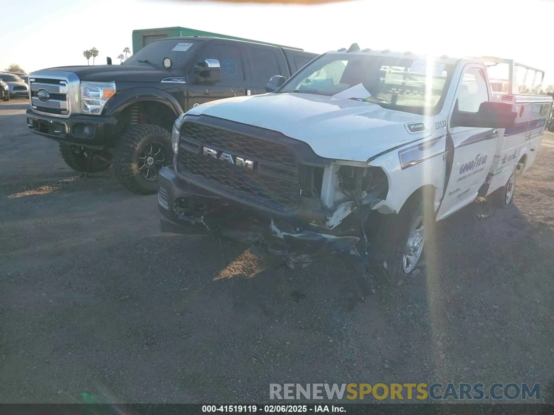 6 Photograph of a damaged car 3C7WRCAJ4NG320565 RAM 3500 CHASSIS 2022