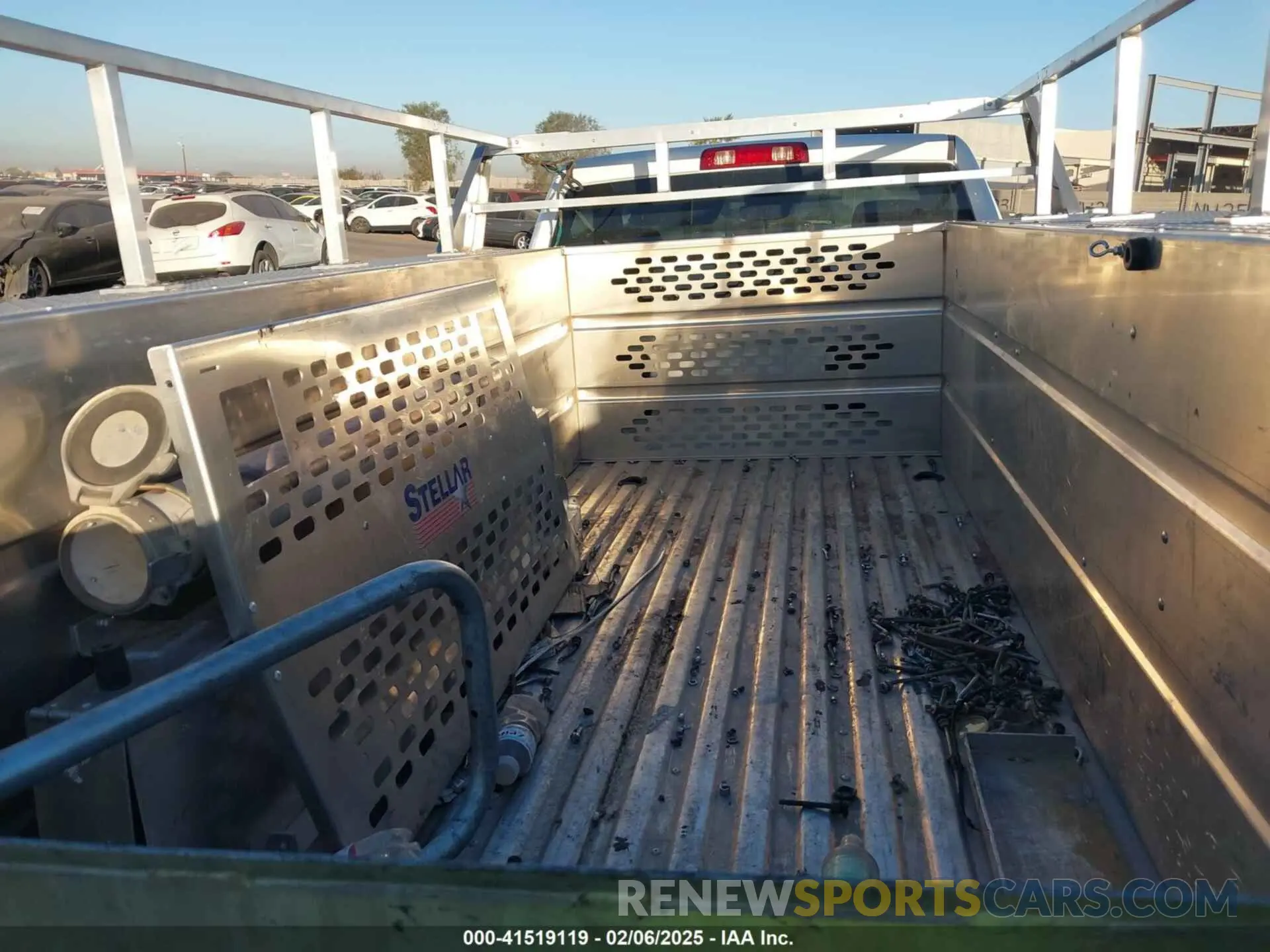 8 Photograph of a damaged car 3C7WRCAJ4NG320565 RAM 3500 CHASSIS 2022