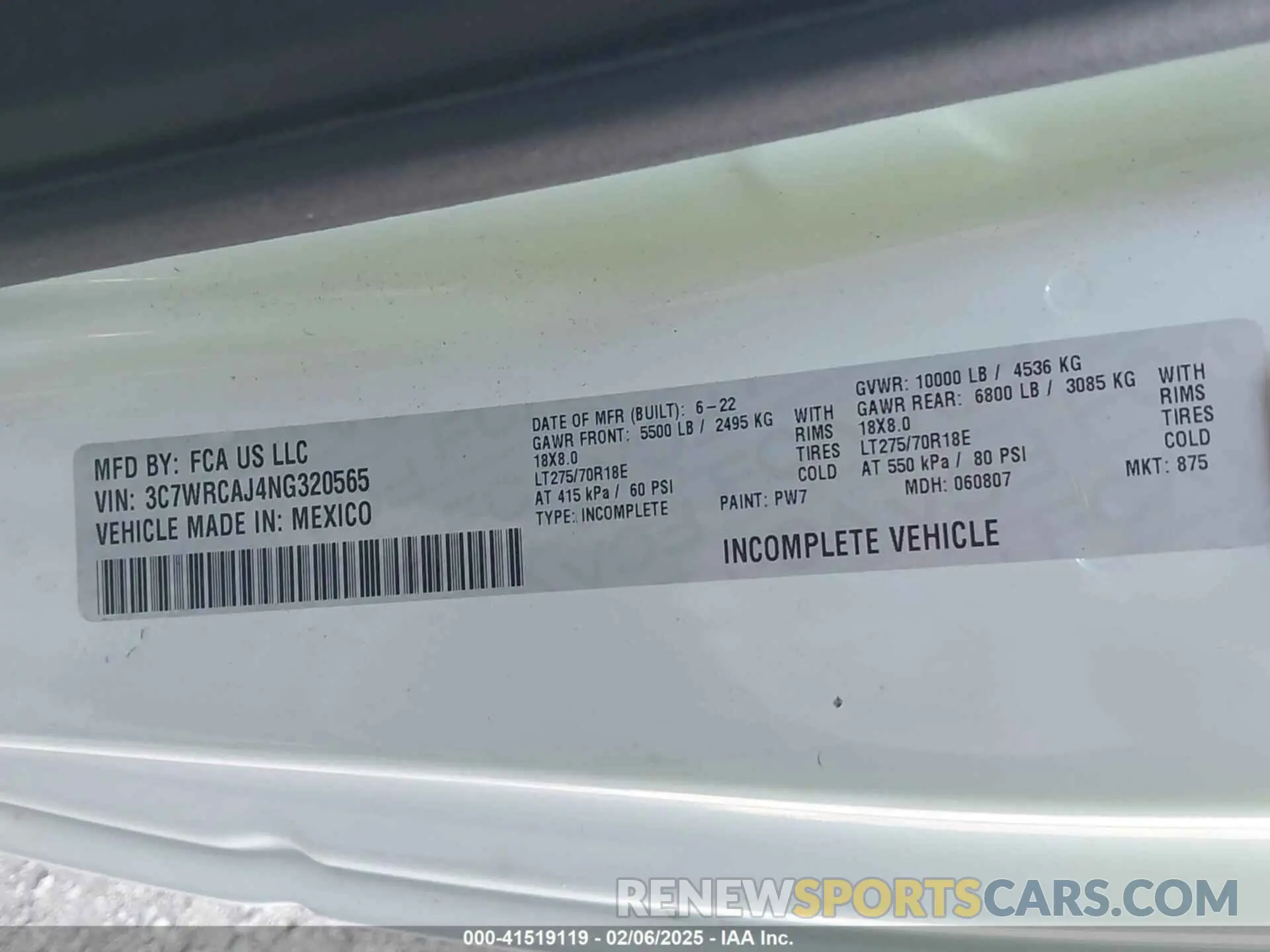 9 Photograph of a damaged car 3C7WRCAJ4NG320565 RAM 3500 CHASSIS 2022