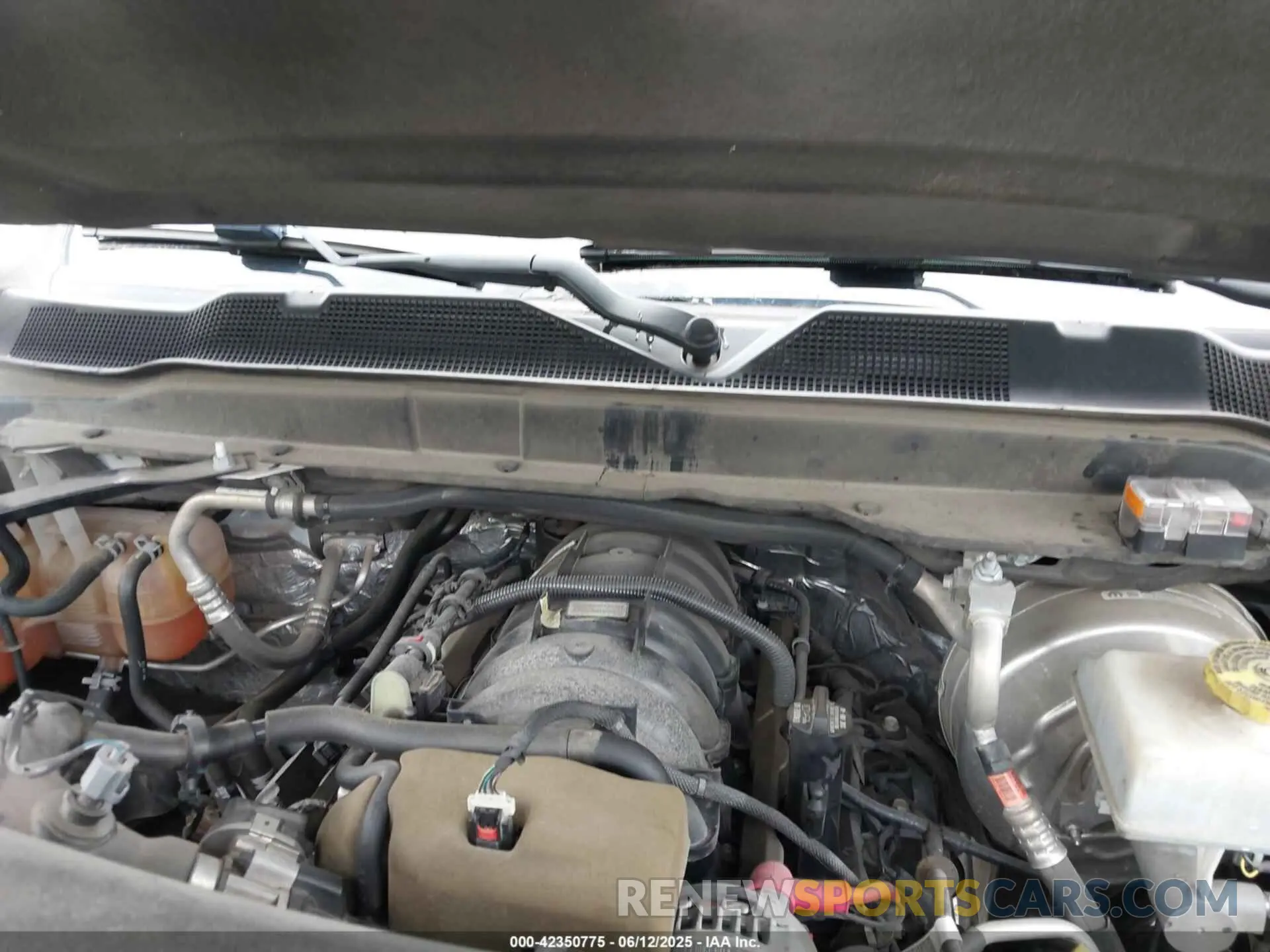 10 Photograph of a damaged car 3C7WRCAJ5NG241583 RAM 3500 CHASSIS 2022