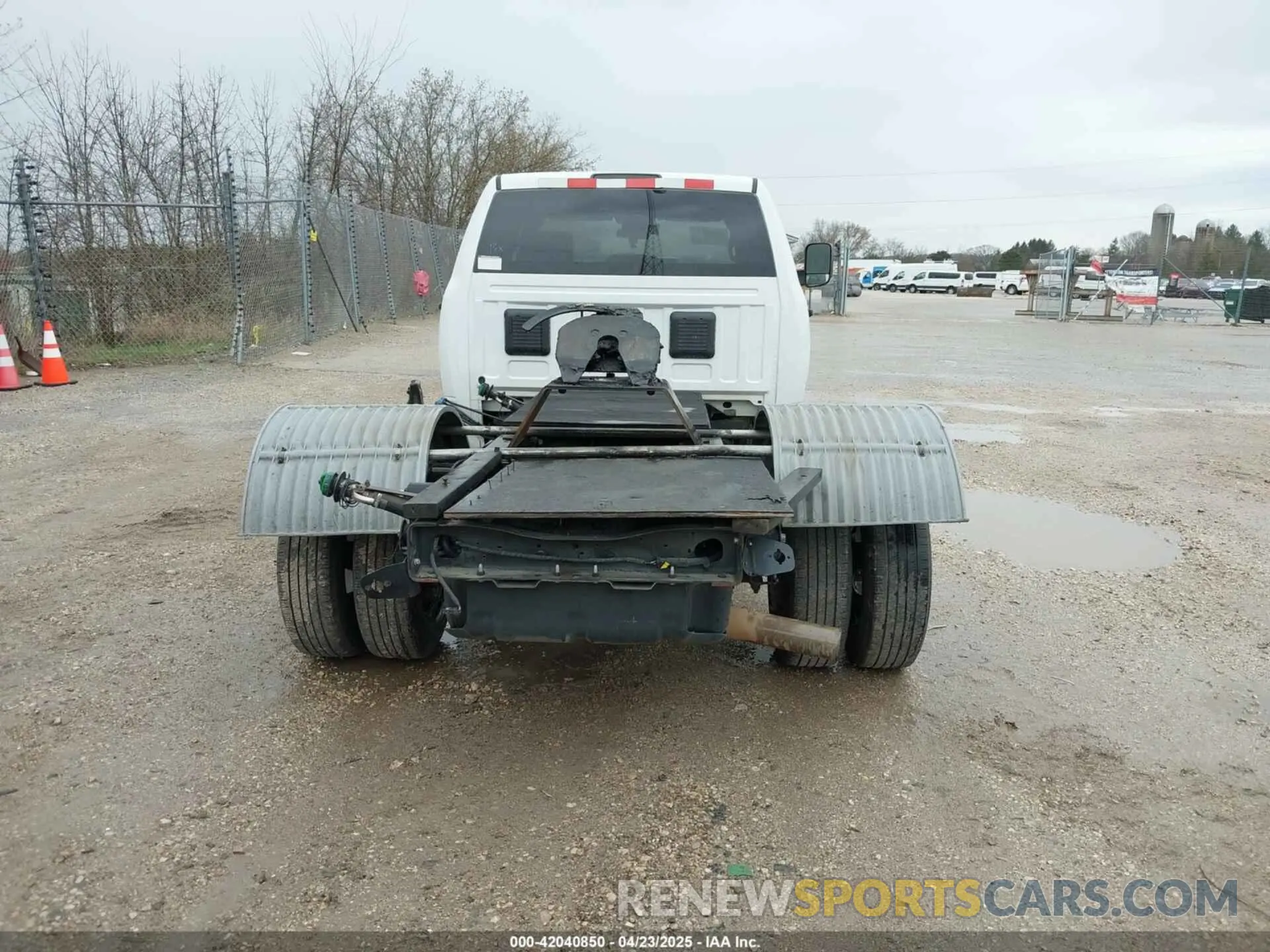 16 Фотография поврежденного автомобиля 3C7WRSCL2NG238858 RAM 3500 CHASSIS 2022
