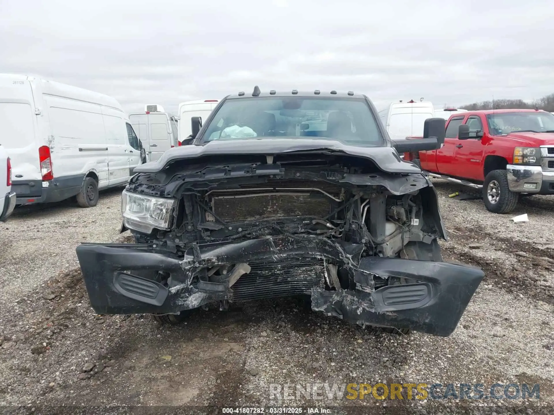 12 Photograph of a damaged car 3C7WRTCL0NG363959 RAM 3500 CHASSIS 2022