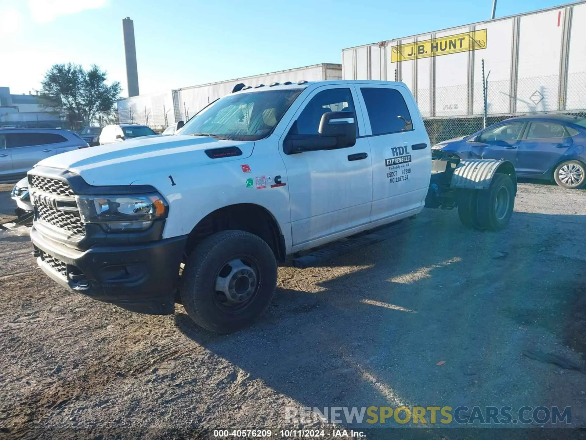 2 Photograph of a damaged car 3C7WRSCL1PG510626 RAM 3500 CHASSIS 2023
