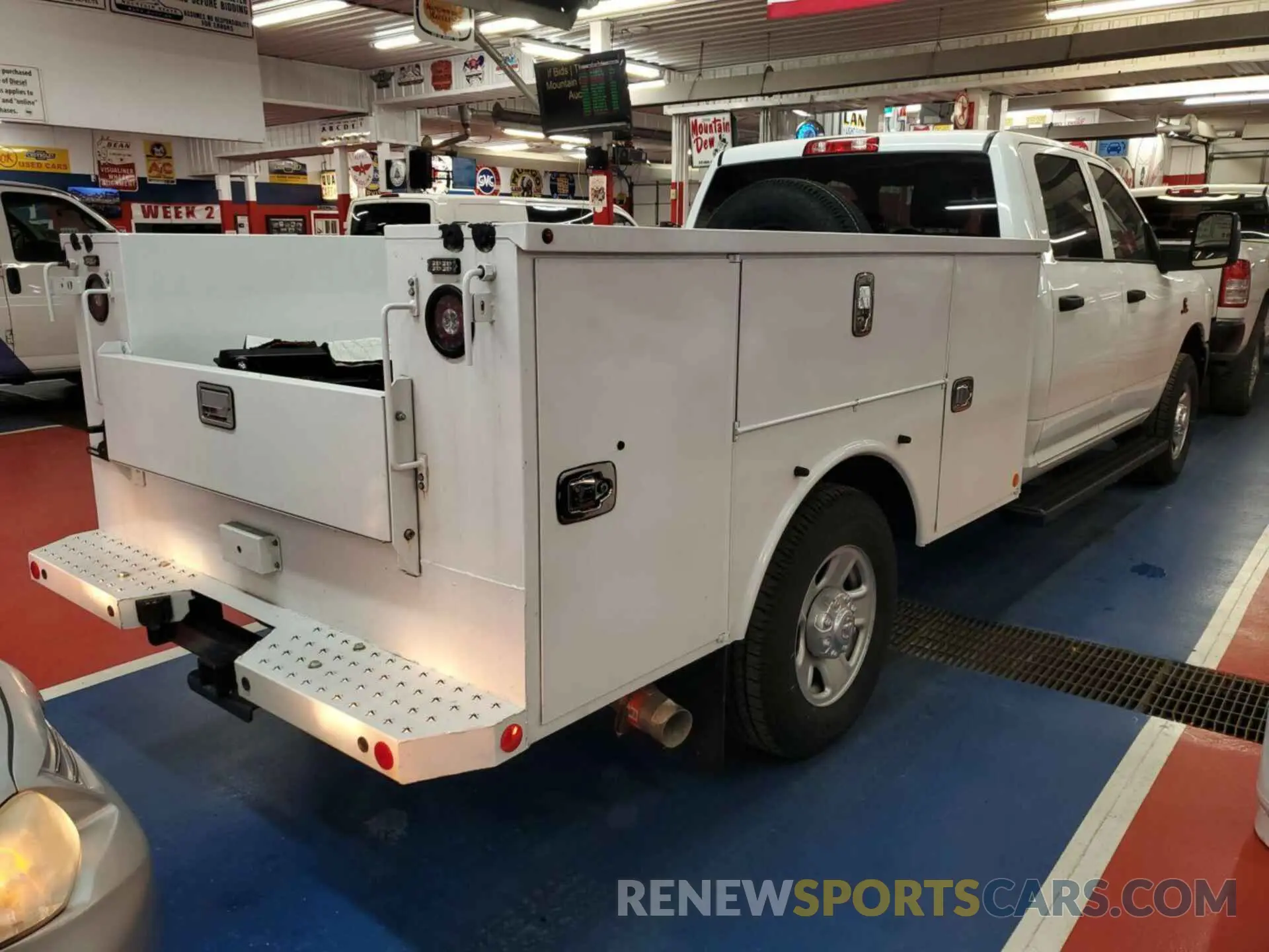4 Фотография поврежденного автомобиля 3C7WR9CL2RG274354 RAM 3500 CHASSIS 2024