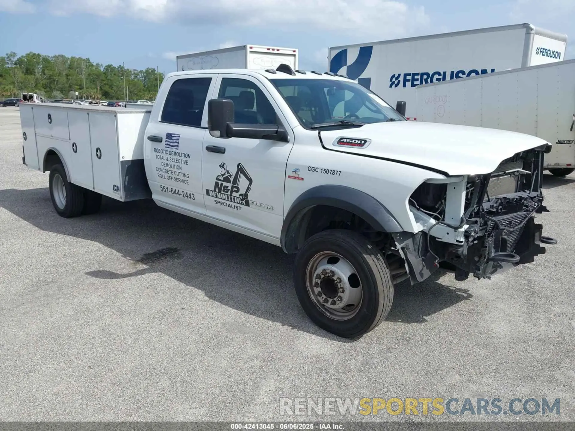 1 Photograph of a damaged car 3C7WRLFLXNG329832 RAM 4500 2022