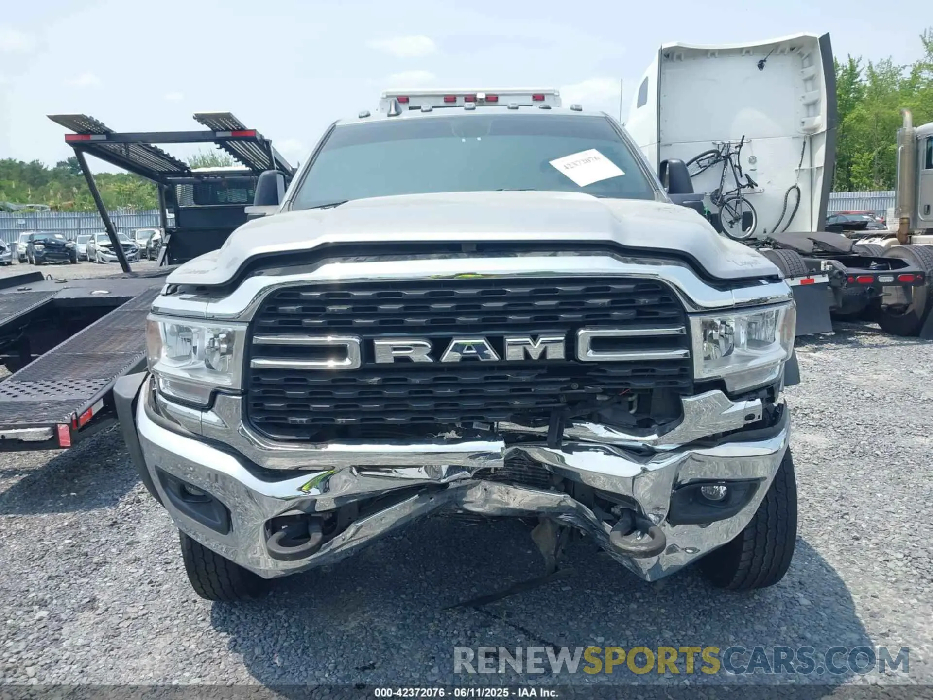 12 Photograph of a damaged car 3C7WRLAL9PG604052 RAM 4500 CHASSIS 2023