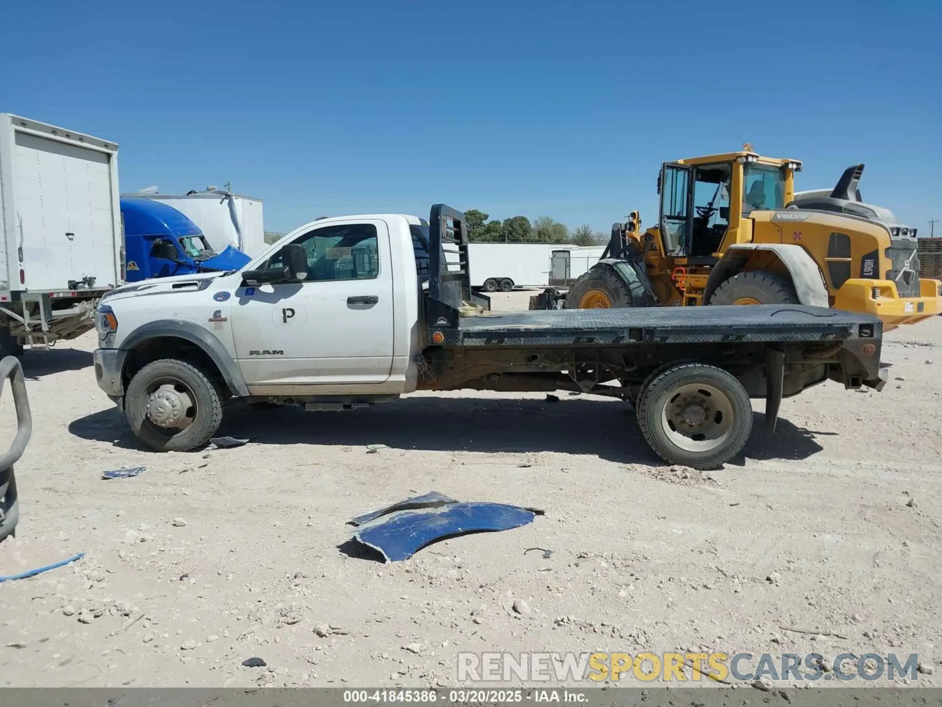 14 Photograph of a damaged car 3C7WRNBL8MG662191 RAM 5500 CHASSIS 2021