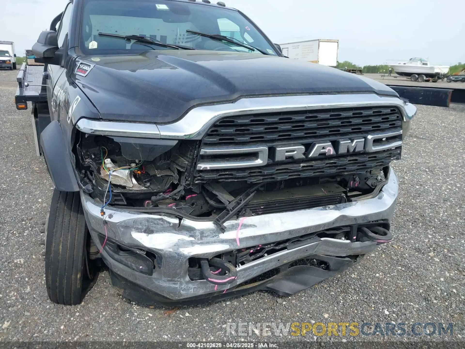 11 Photograph of a damaged car 3C7WRNDL3NG132757 RAM 5500 CHASSIS 2022