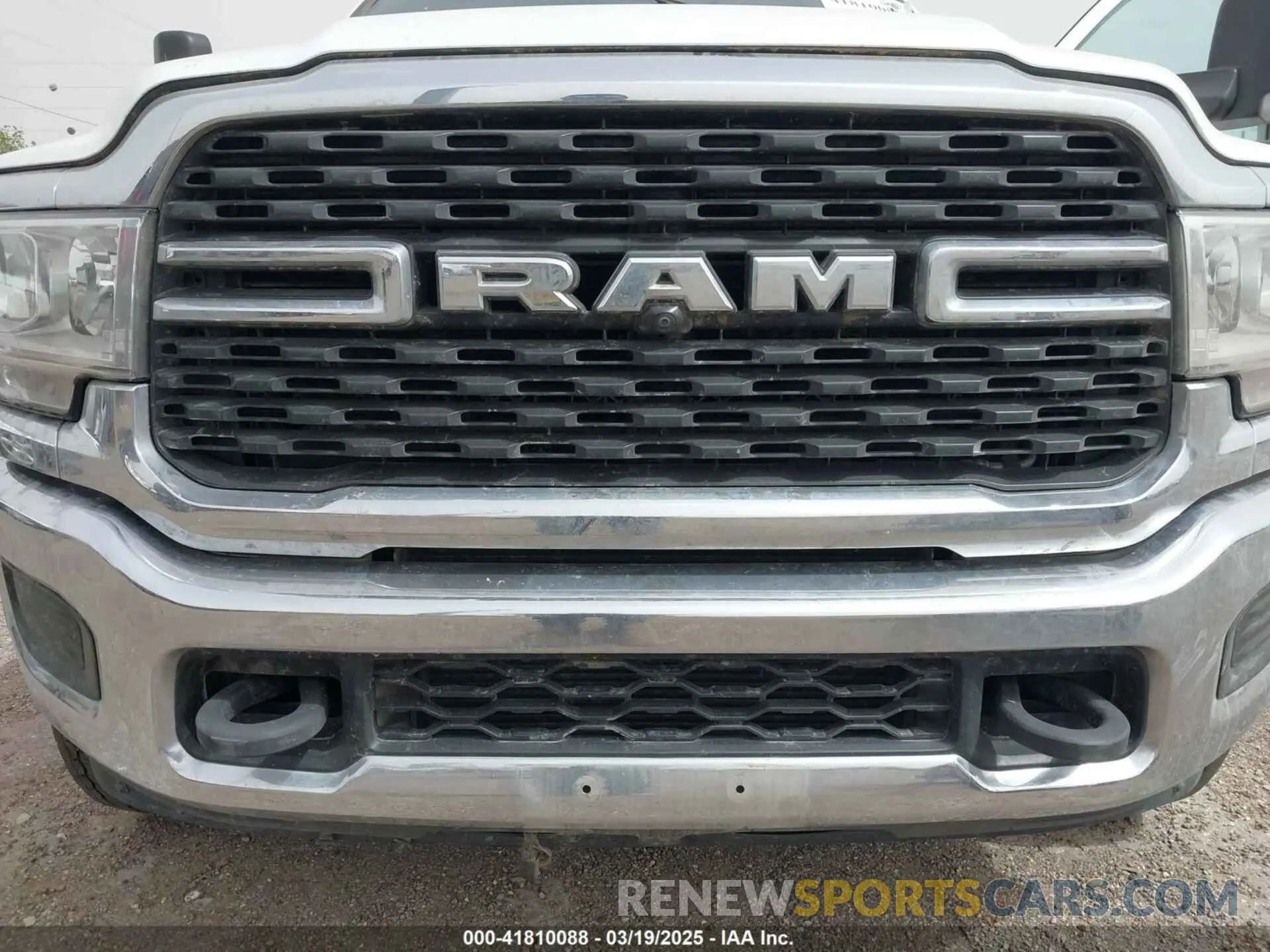 11 Photograph of a damaged car 3C7WRNFL7NG416454 RAM 5500 CHASSIS 2022