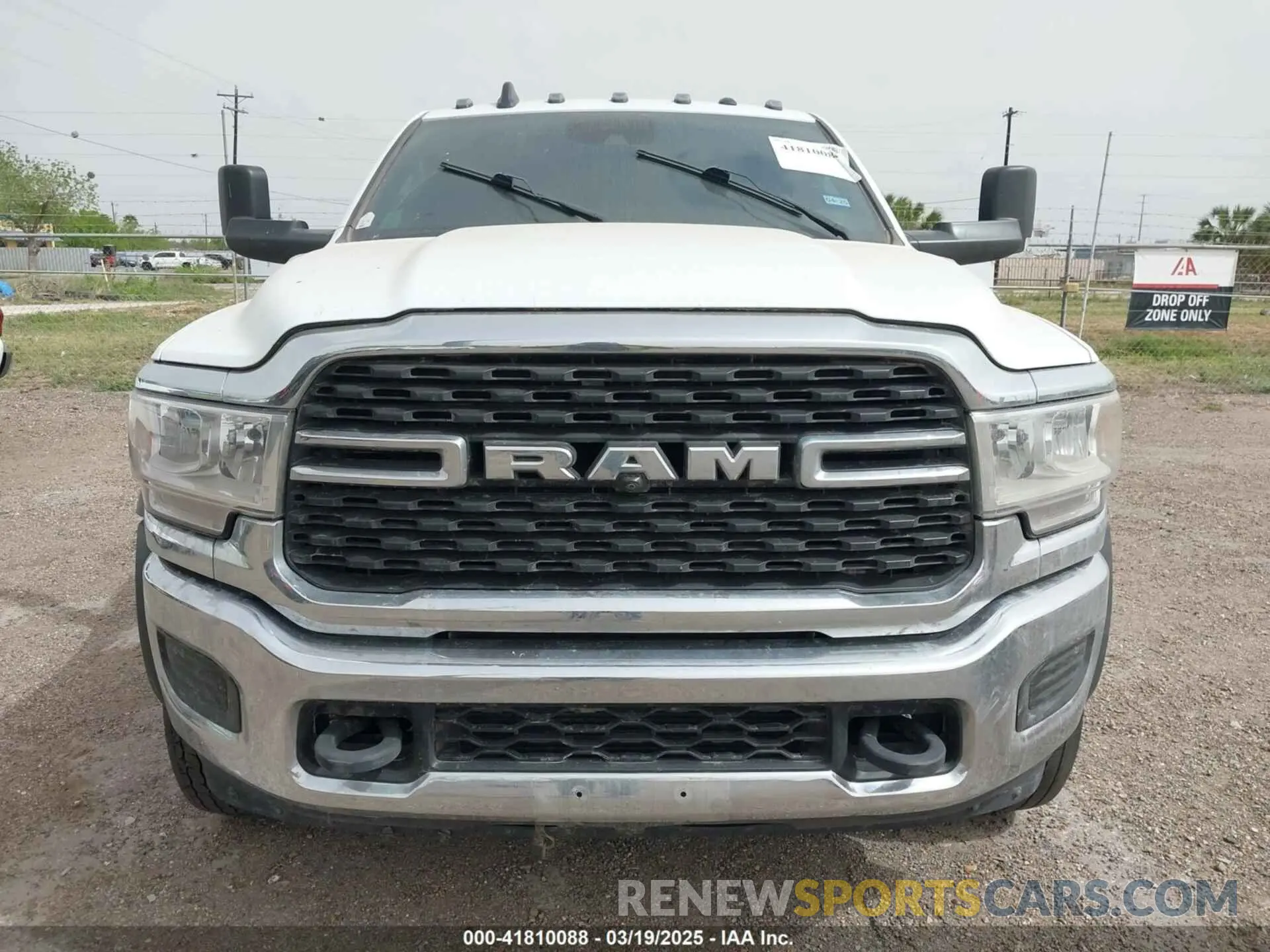 12 Photograph of a damaged car 3C7WRNFL7NG416454 RAM 5500 CHASSIS 2022