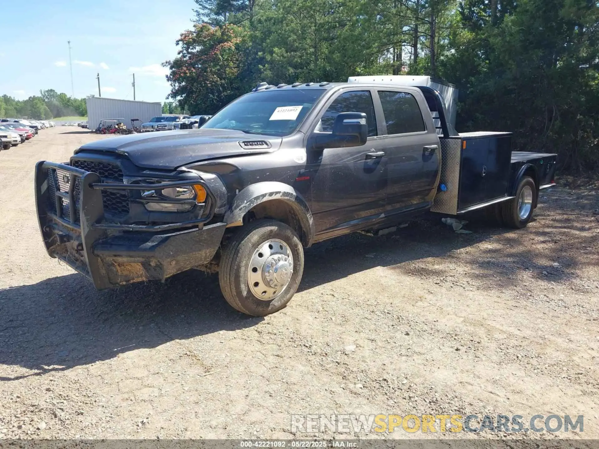 2 Photograph of a damaged car 3C7WRNFL2RG400944 RAM 5500 CHASSIS 2024