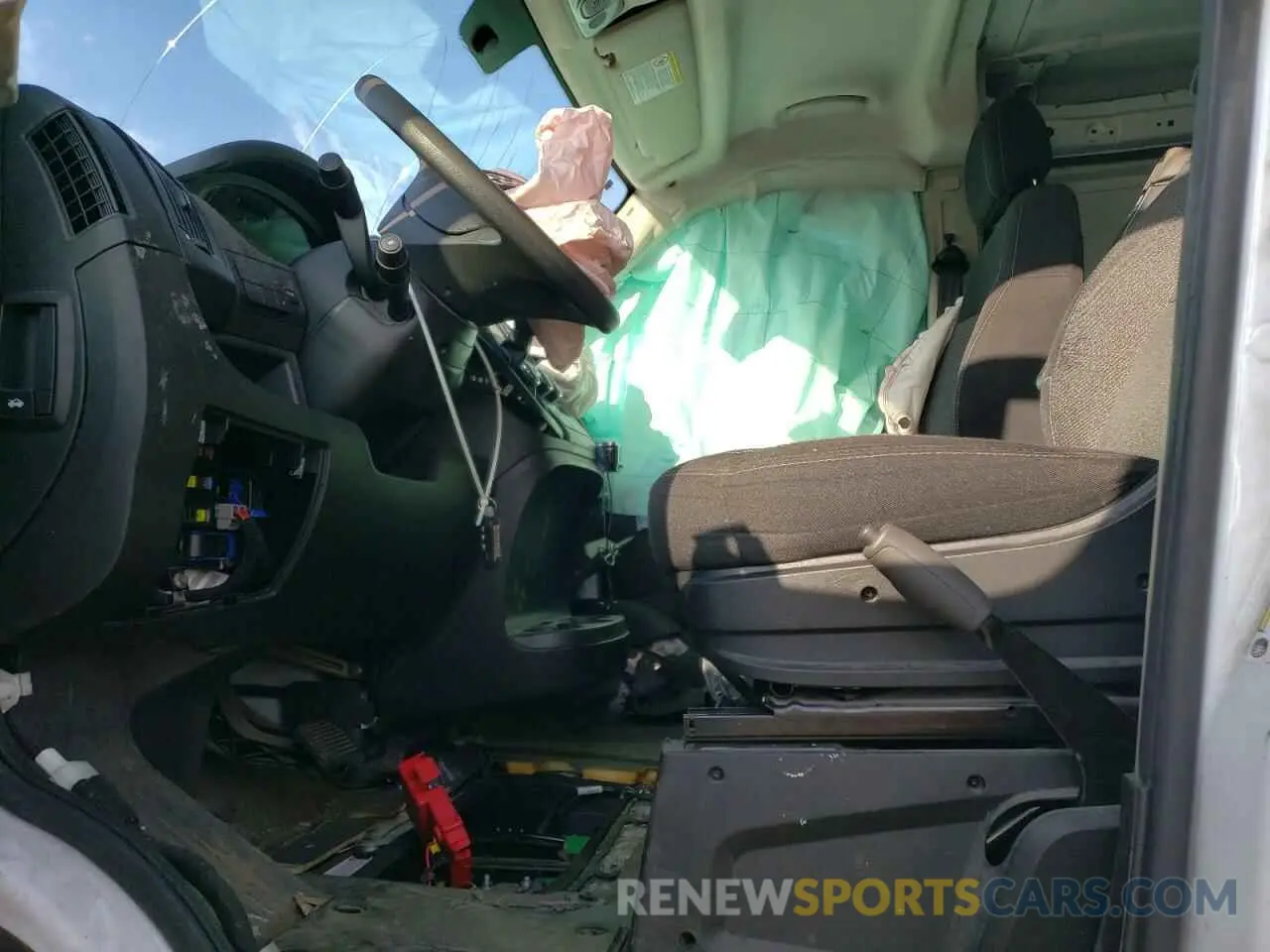 7 Photograph of a damaged car 3C6TRVNGXKE513098 RAM All Models 2019
