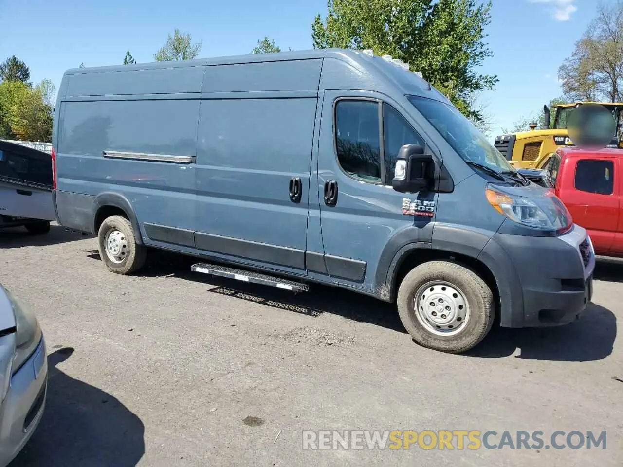 4 Фотография поврежденного автомобиля 3C6URVJG2KE541763 RAM All Models 2019
