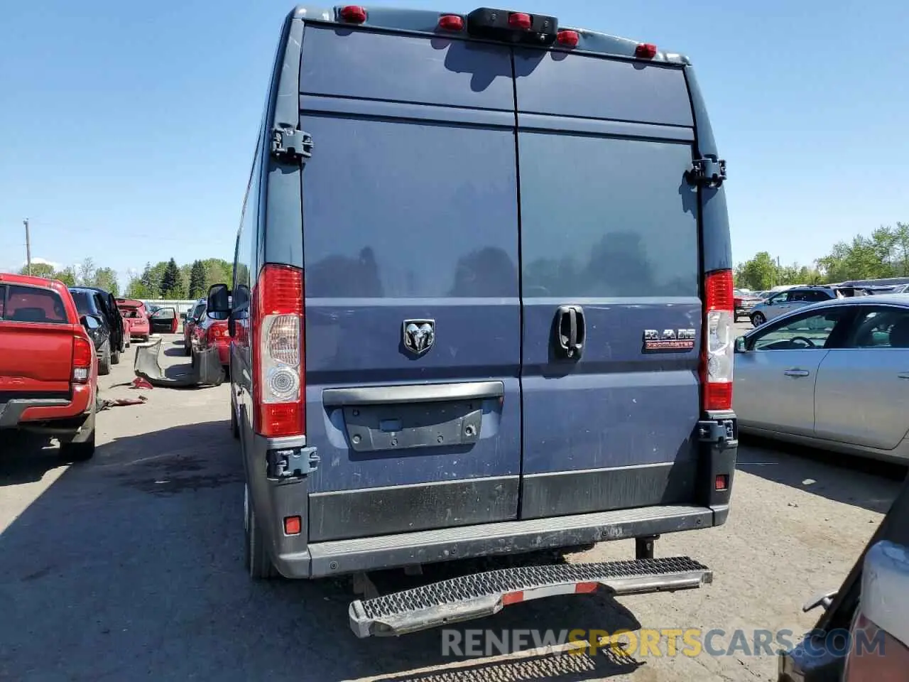 6 Фотография поврежденного автомобиля 3C6URVJG2KE541763 RAM All Models 2019