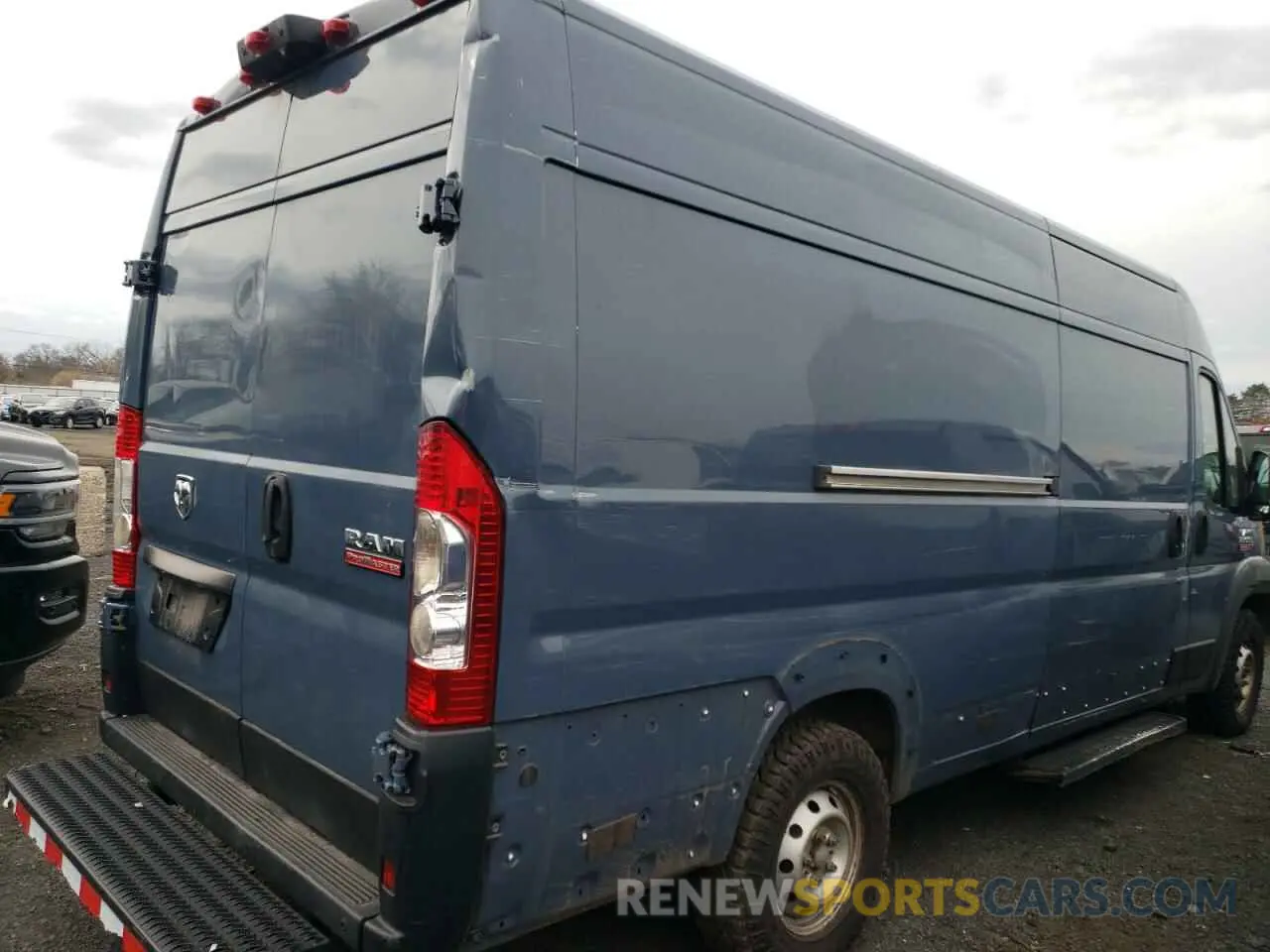 3 Фотография поврежденного автомобиля 3C6URVJG4KE548262 RAM All Models 2019