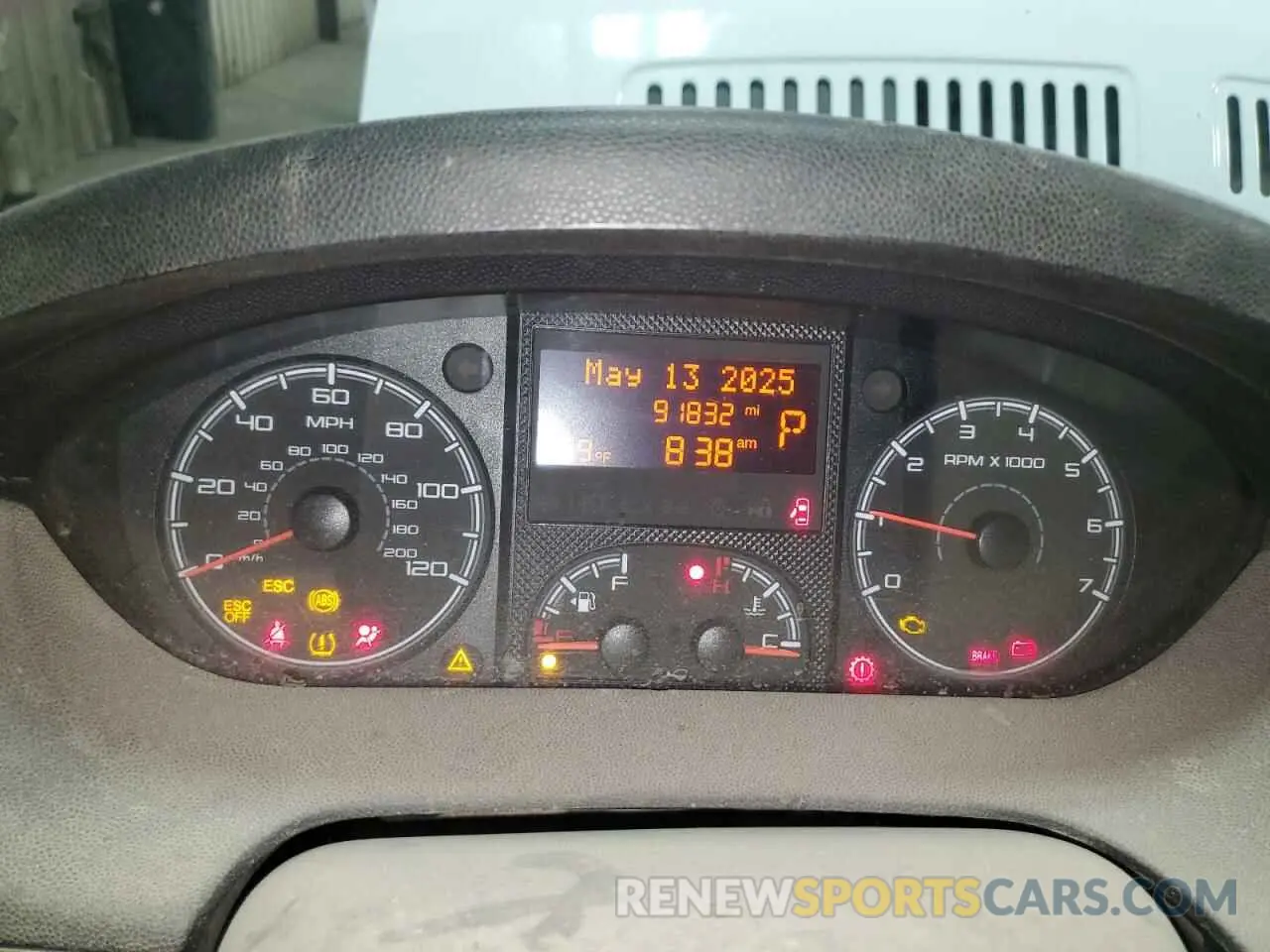 9 Фотография поврежденного автомобиля 3C6URVJG9KE540626 RAM All Models 2019