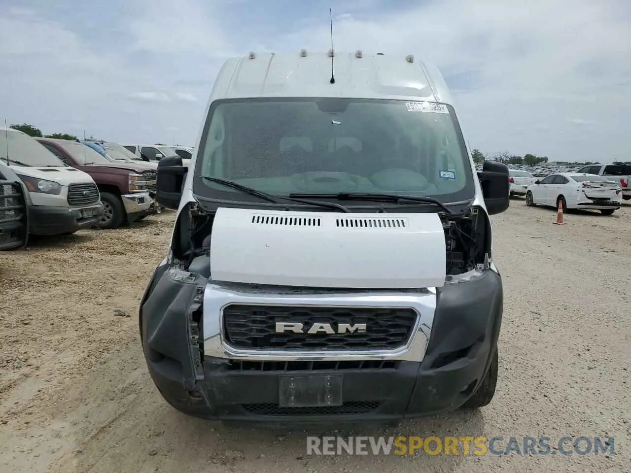 5 Photograph of a damaged car 3C6URVUG8KE560345 RAM All Models 2019