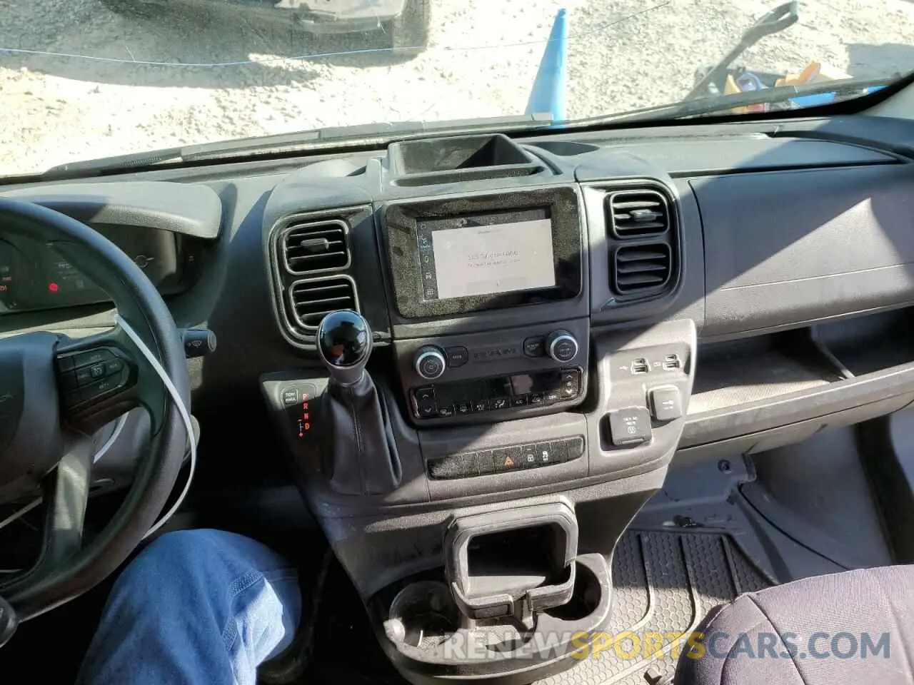 8 Фотография поврежденного автомобиля 3C6LRVAG0NE102304 RAM All Models 2022